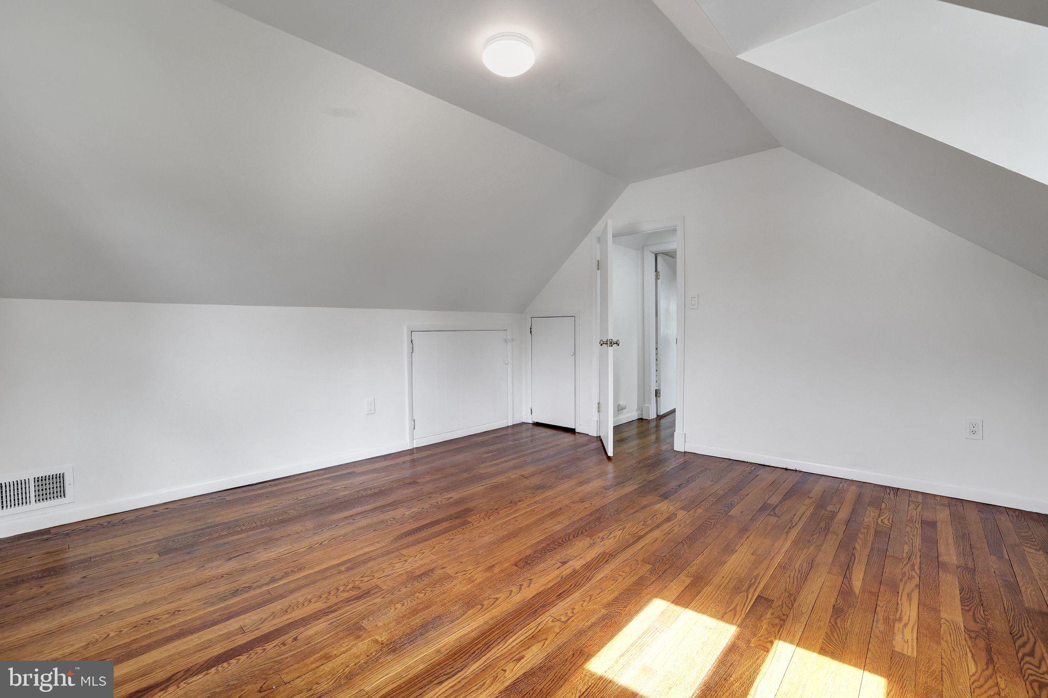 BERWYN PARK - Residential