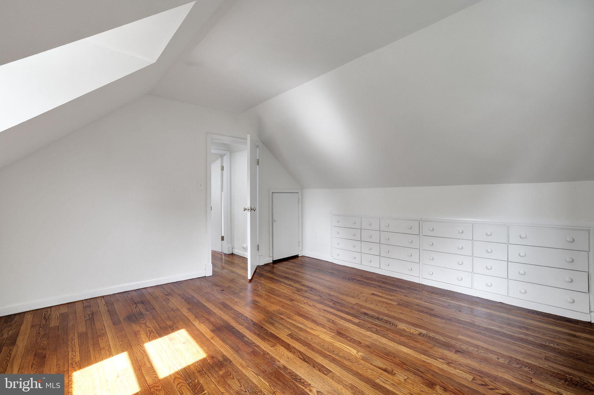 BERWYN PARK - Residential