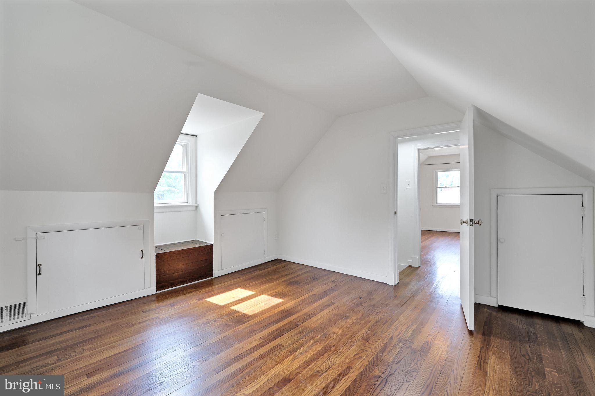 BERWYN PARK - Residential
