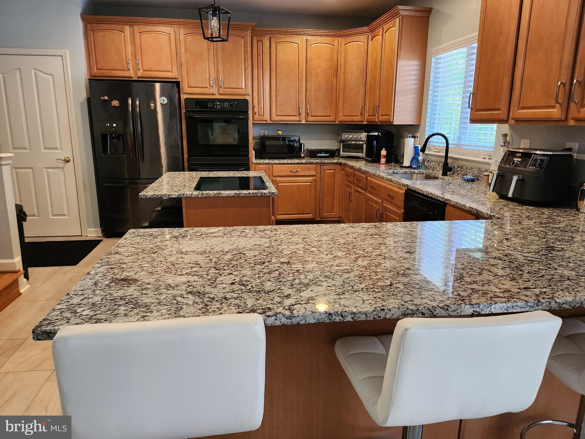 WHISPER CREEK - Residential