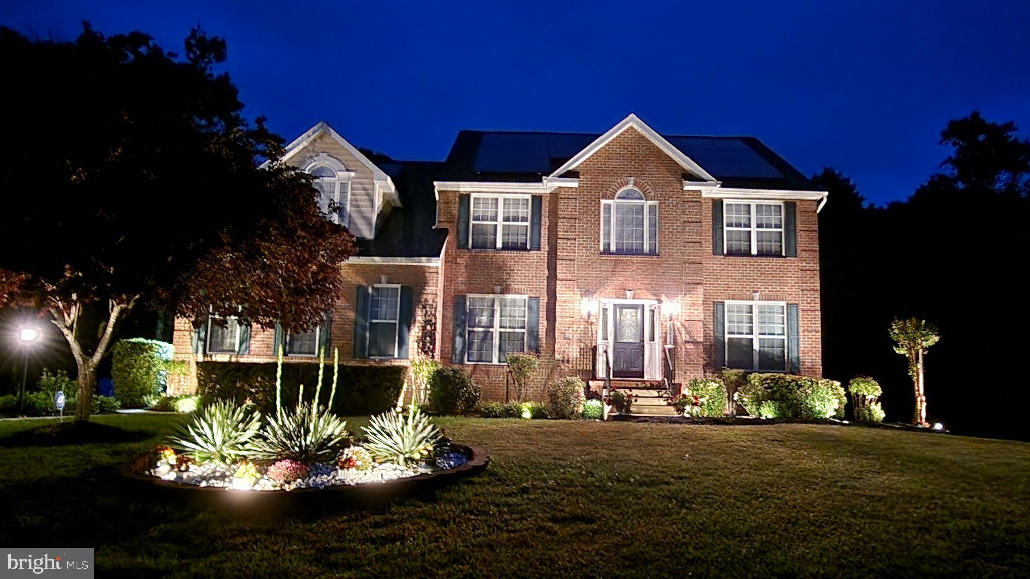 WHISPER CREEK - Residential