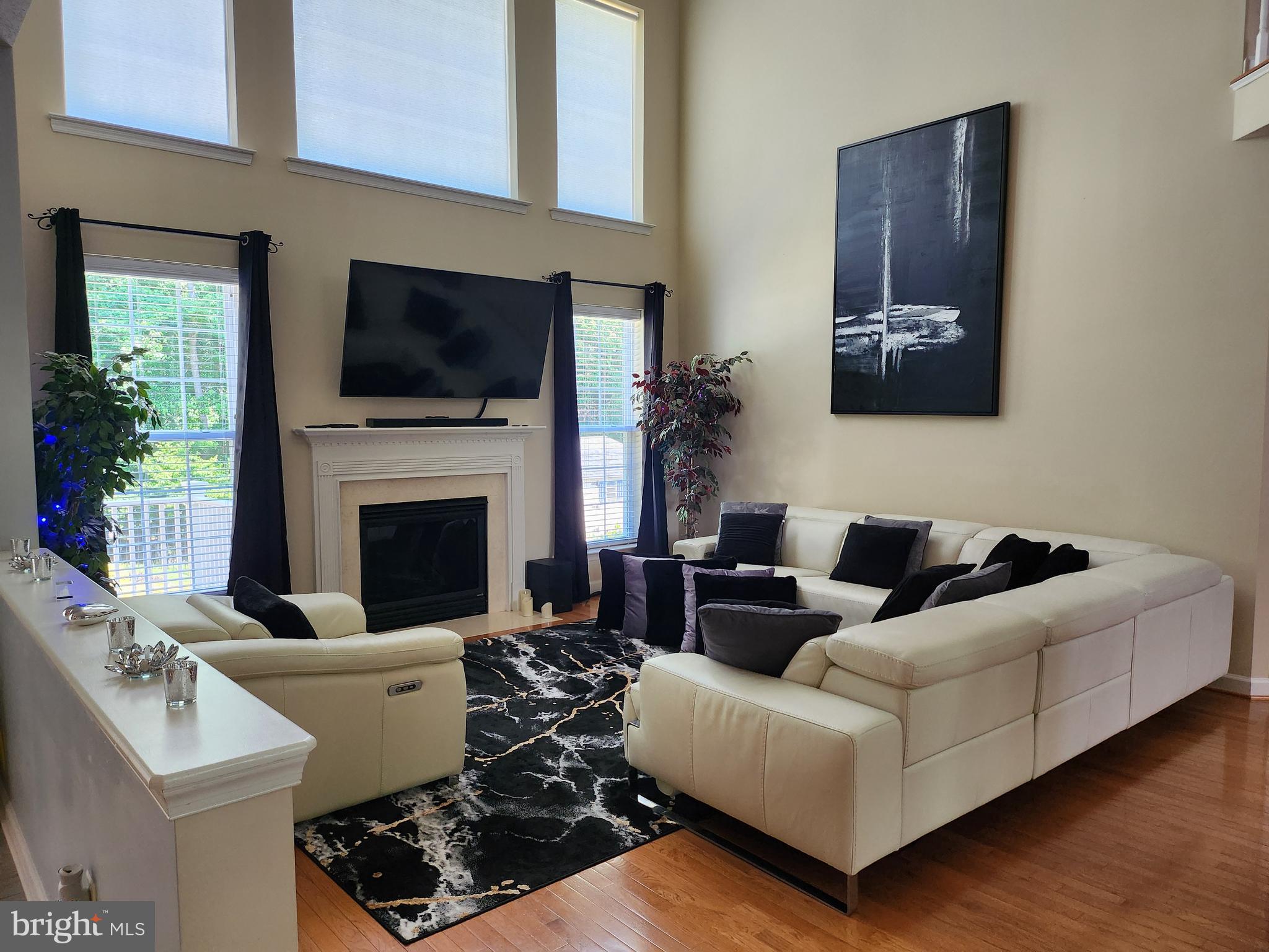 WHISPER CREEK - Residential