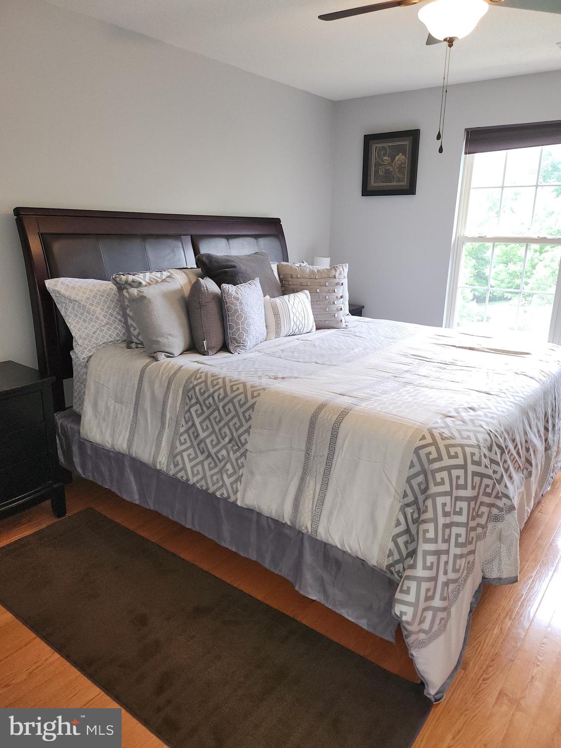 WHISPER CREEK - Residential