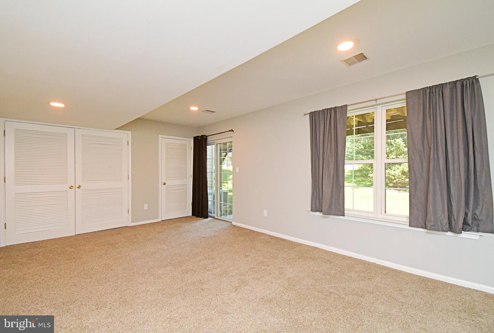 HUNT CLUB - Residential