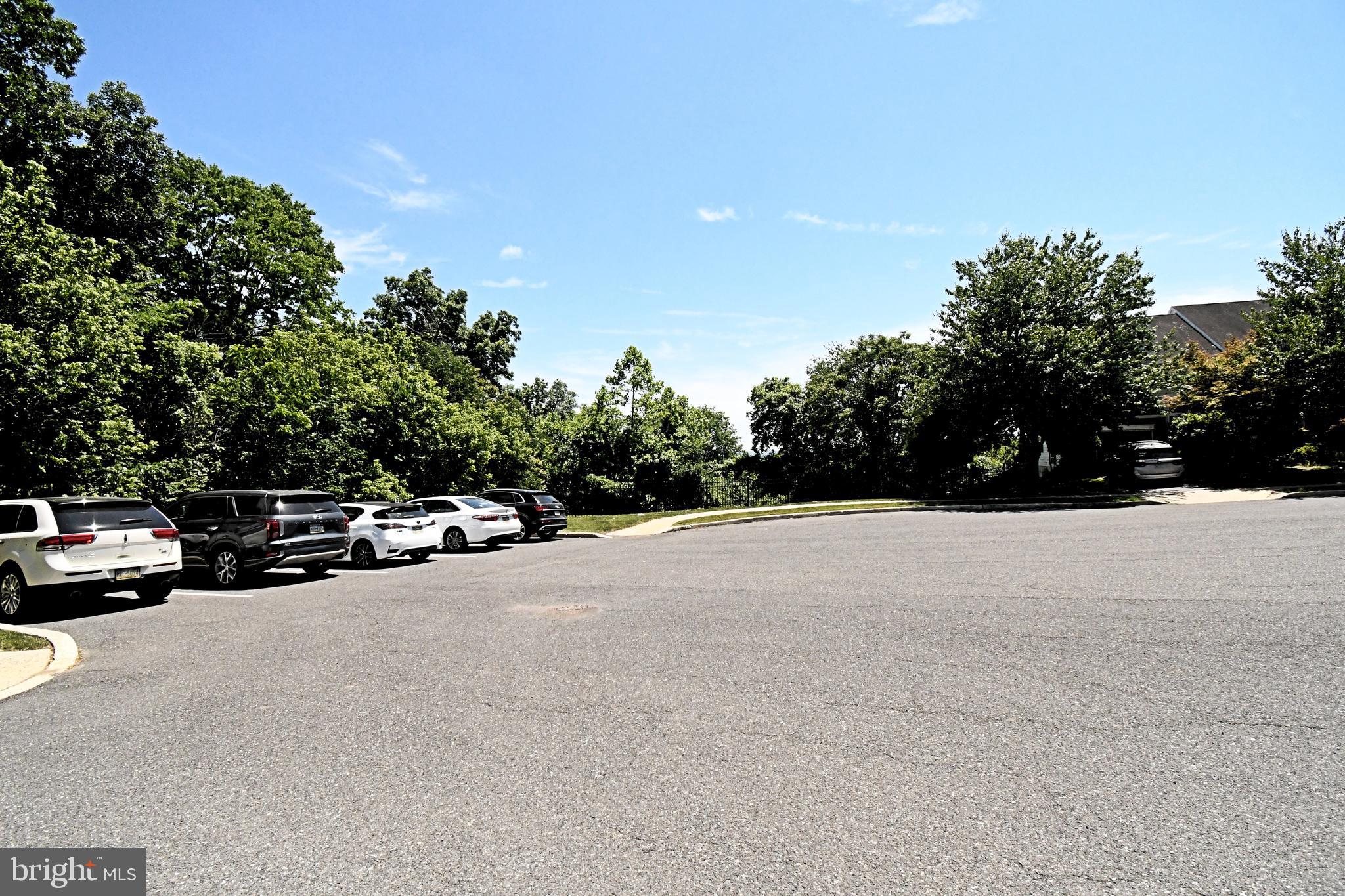 HUNT CLUB - Residential