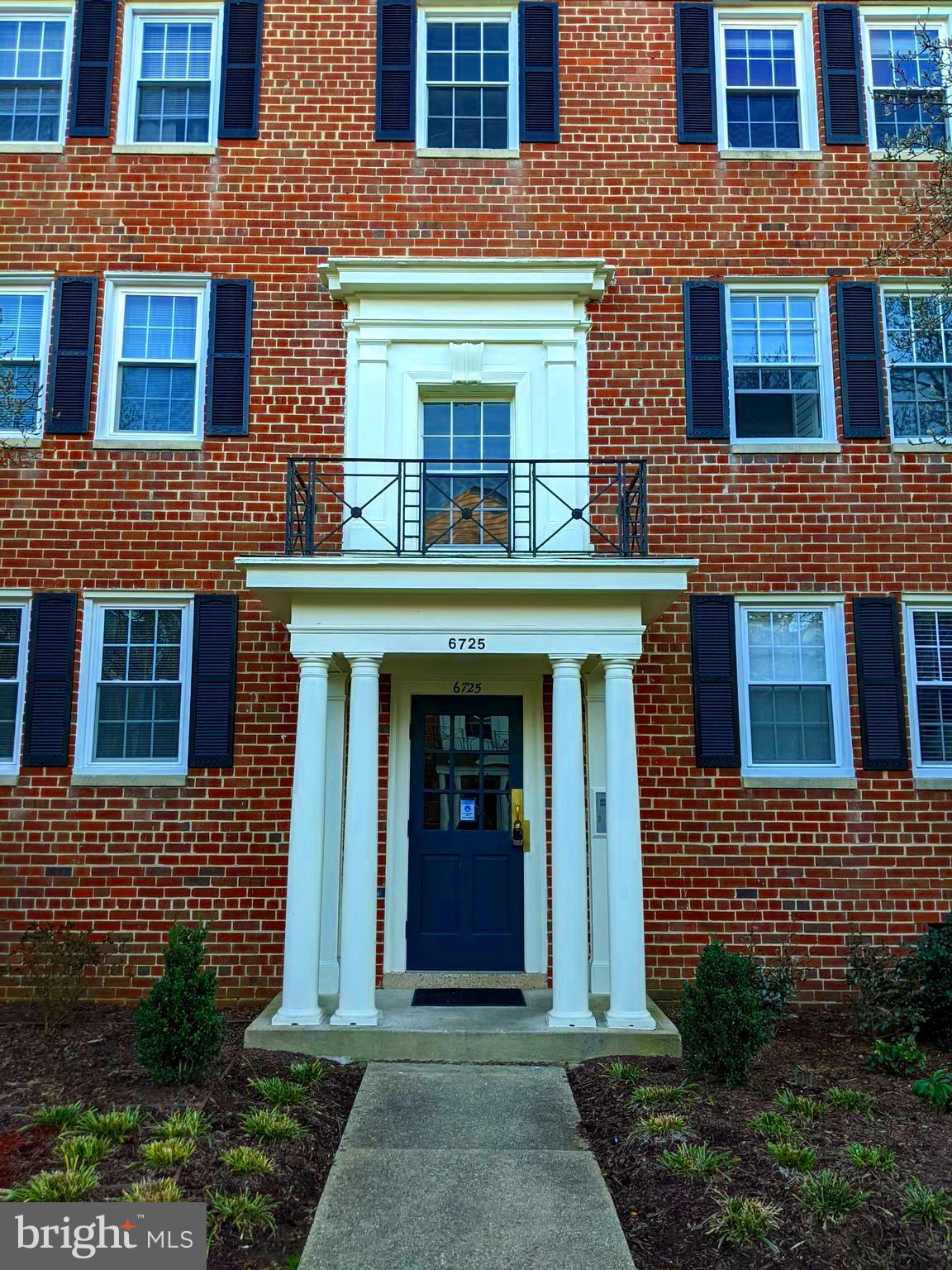 BELLE VIEW - Residential Lease