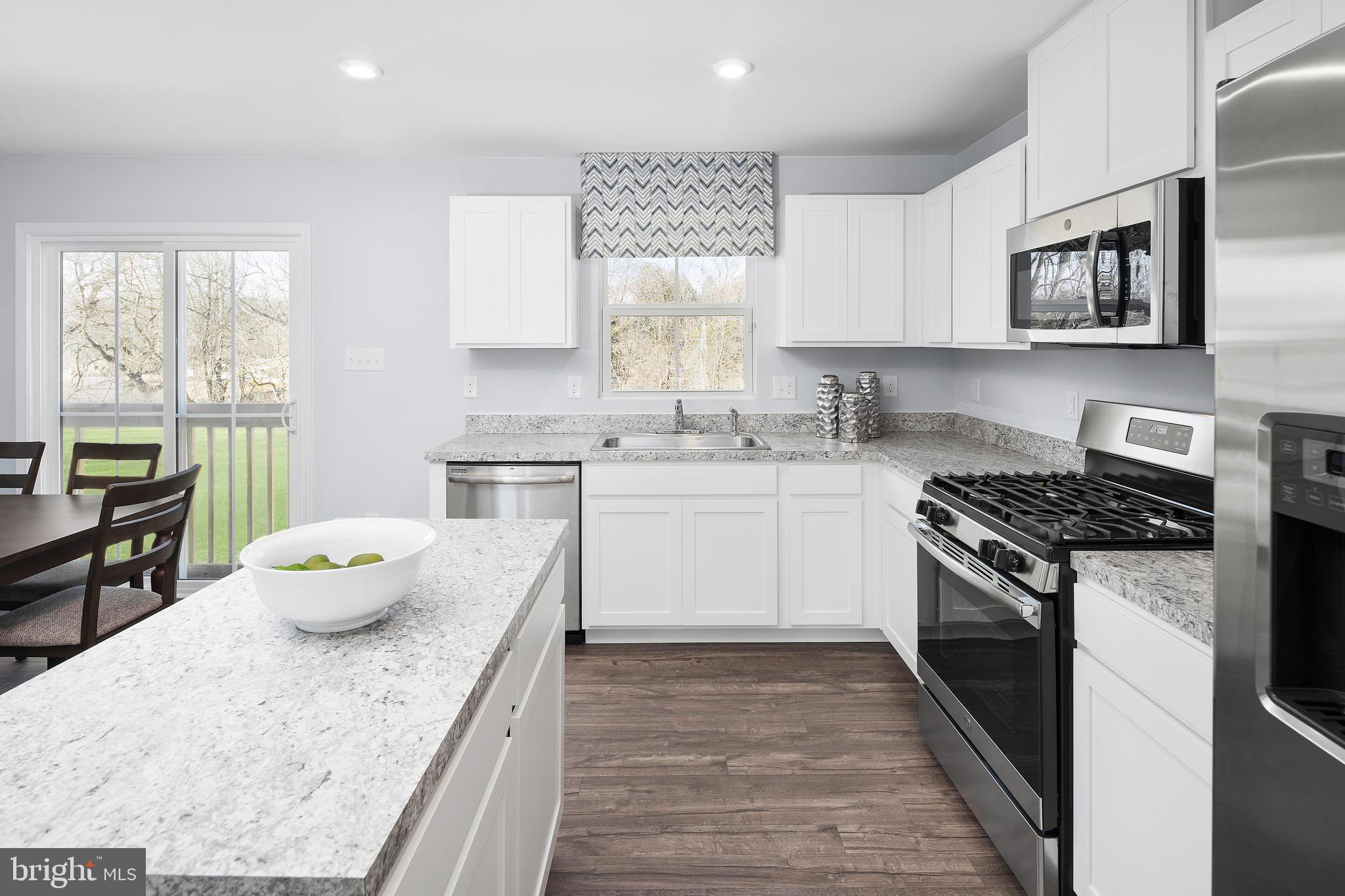 THE LAKES AT MARTINSBURG - Residential