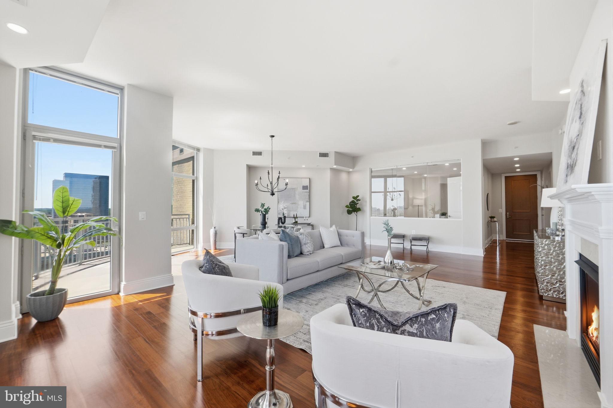 MIDTOWN AT RESTON TOWN CENTER - Residential