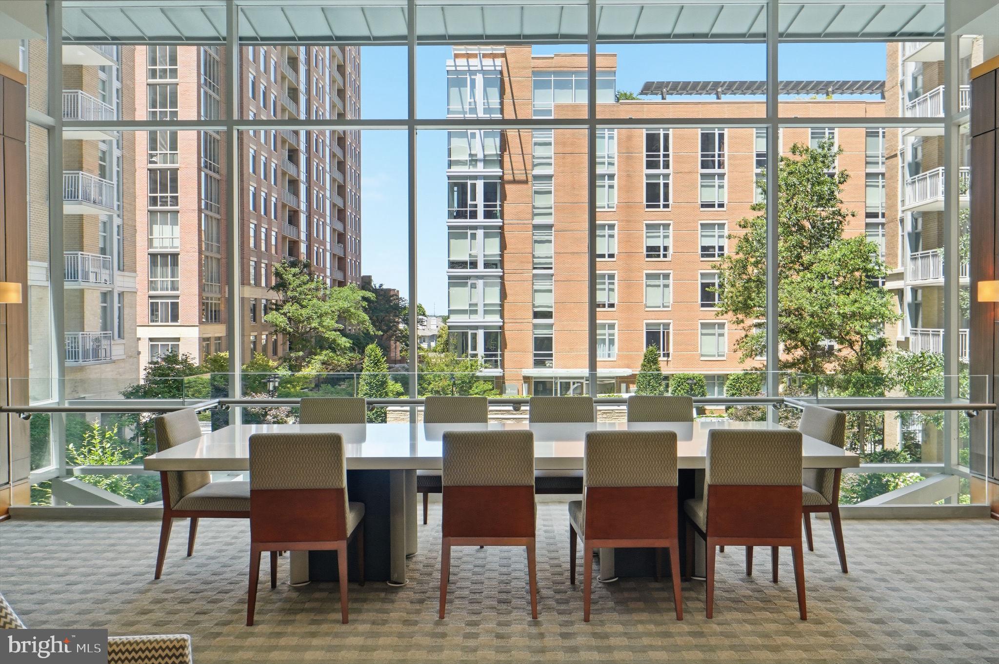 MIDTOWN AT RESTON TOWN CENTER - Residential