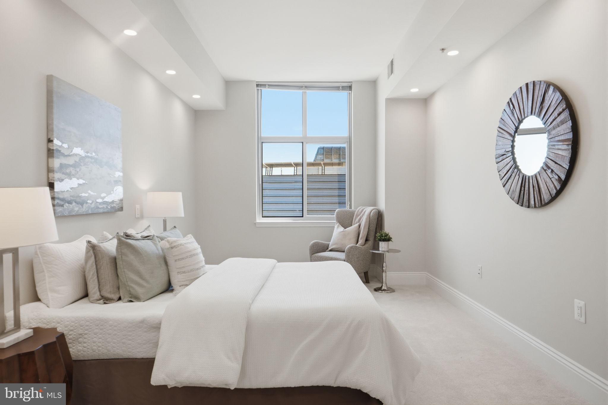 MIDTOWN AT RESTON TOWN CENTER - Residential