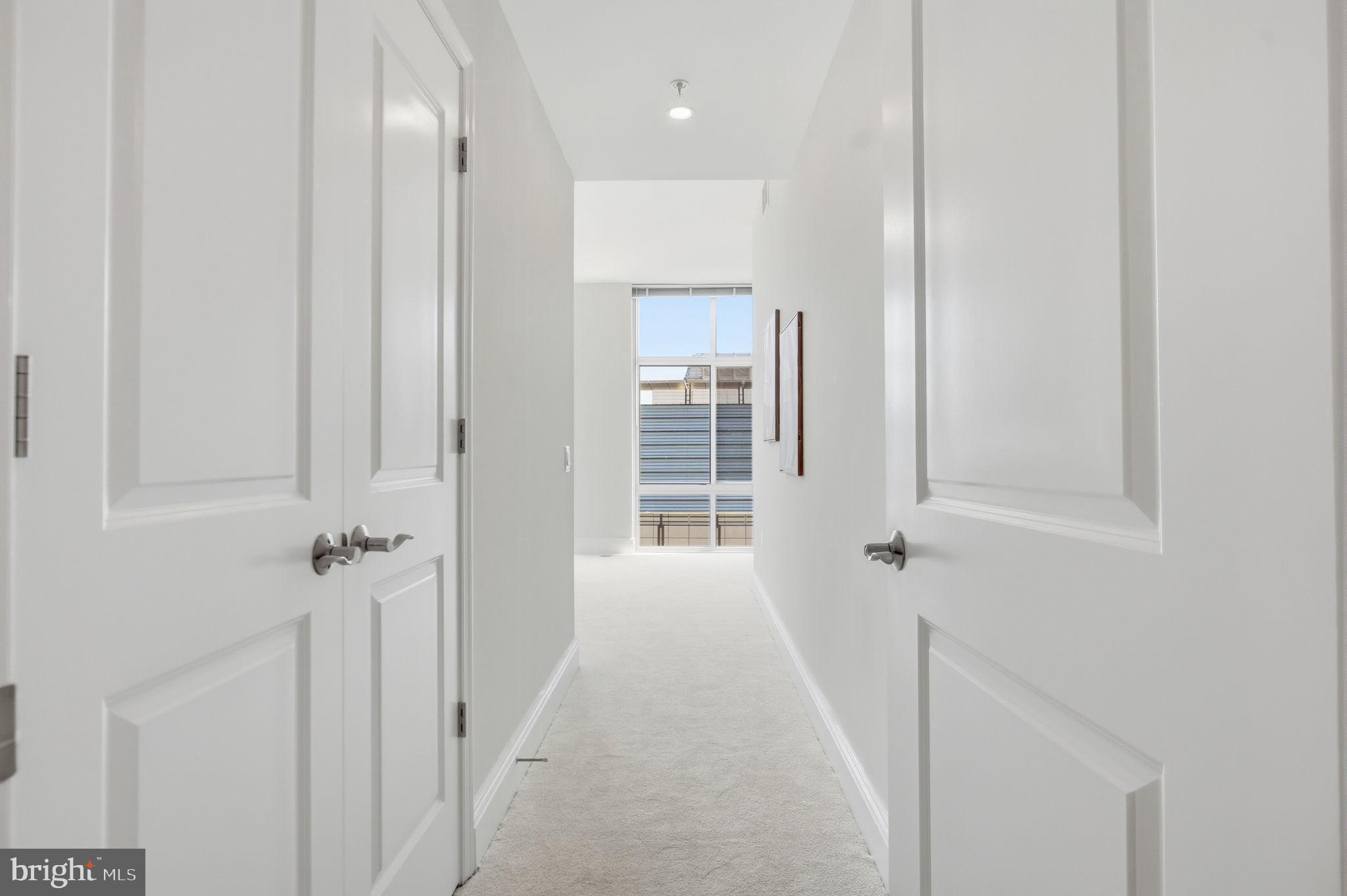 MIDTOWN AT RESTON TOWN CENTER - Residential