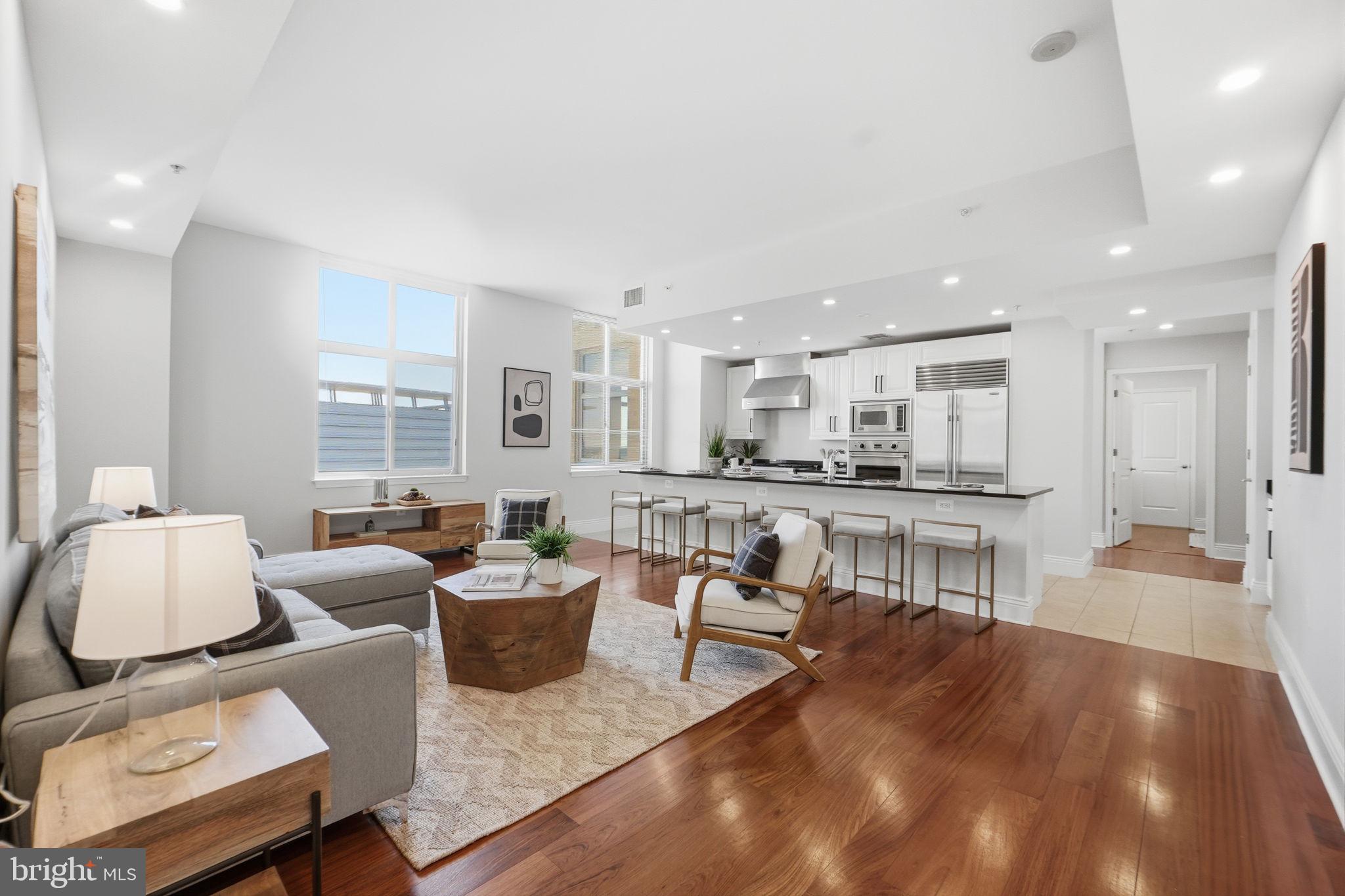 MIDTOWN AT RESTON TOWN CENTER - Residential