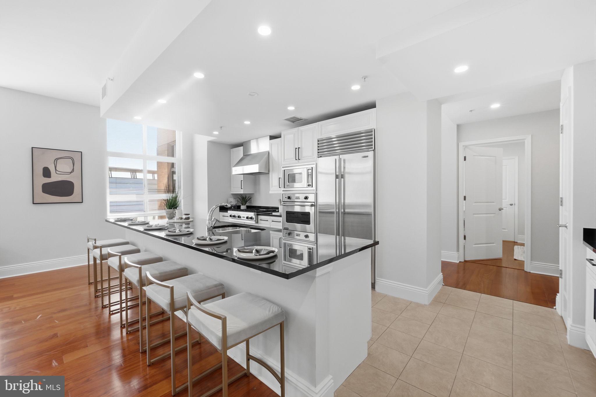 MIDTOWN AT RESTON TOWN CENTER - Residential