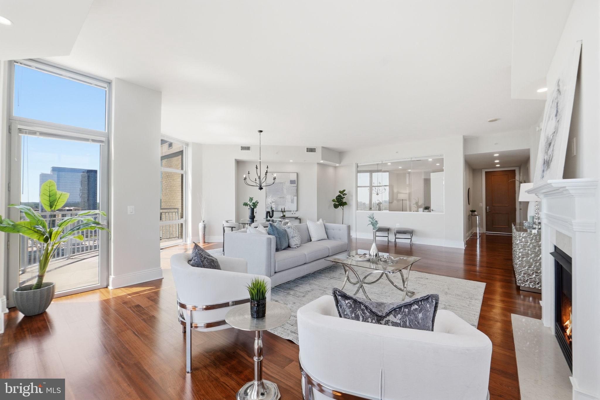 MIDTOWN AT RESTON TOWN CENTER - Residential