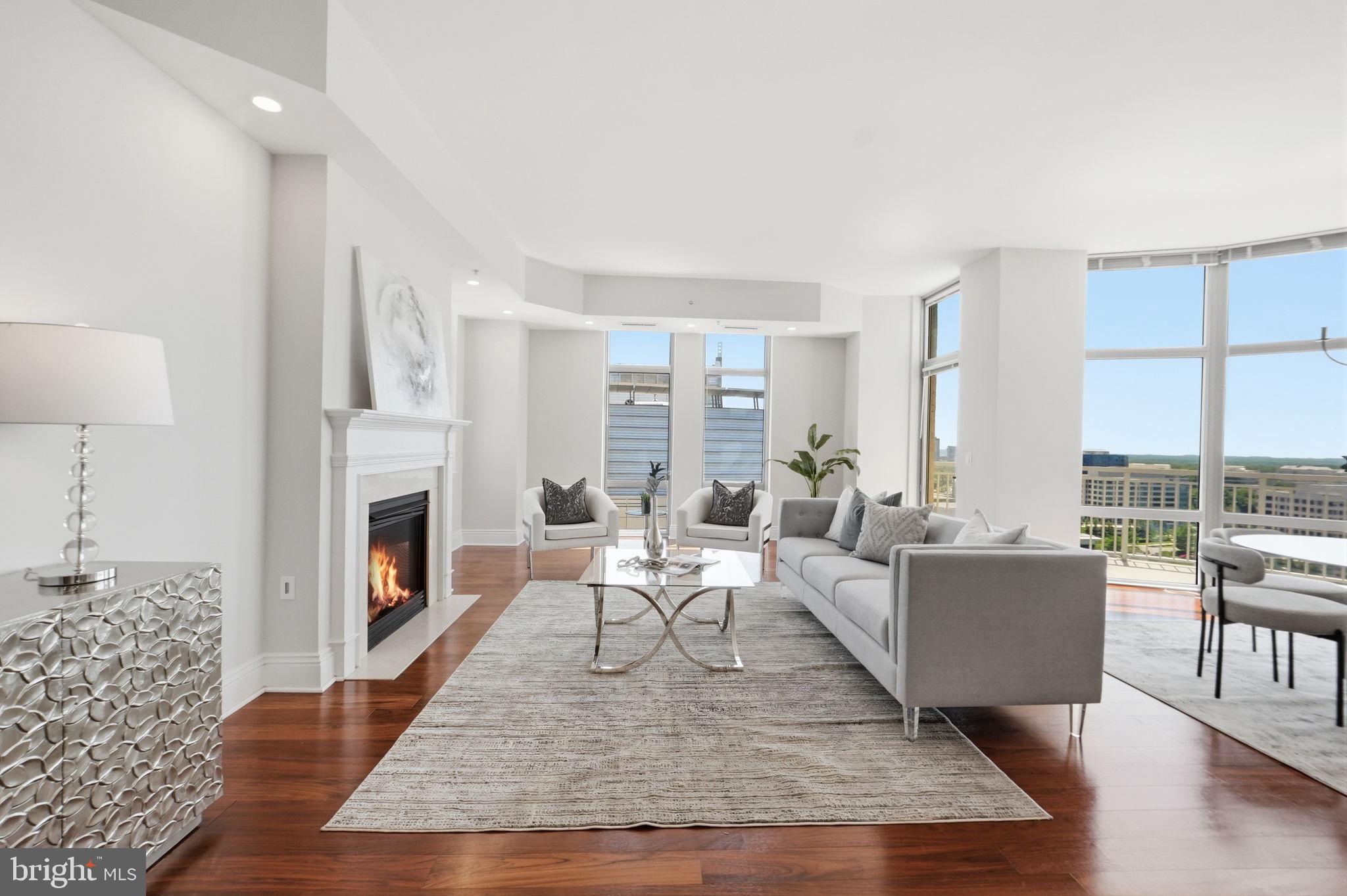 MIDTOWN AT RESTON TOWN CENTER - Residential