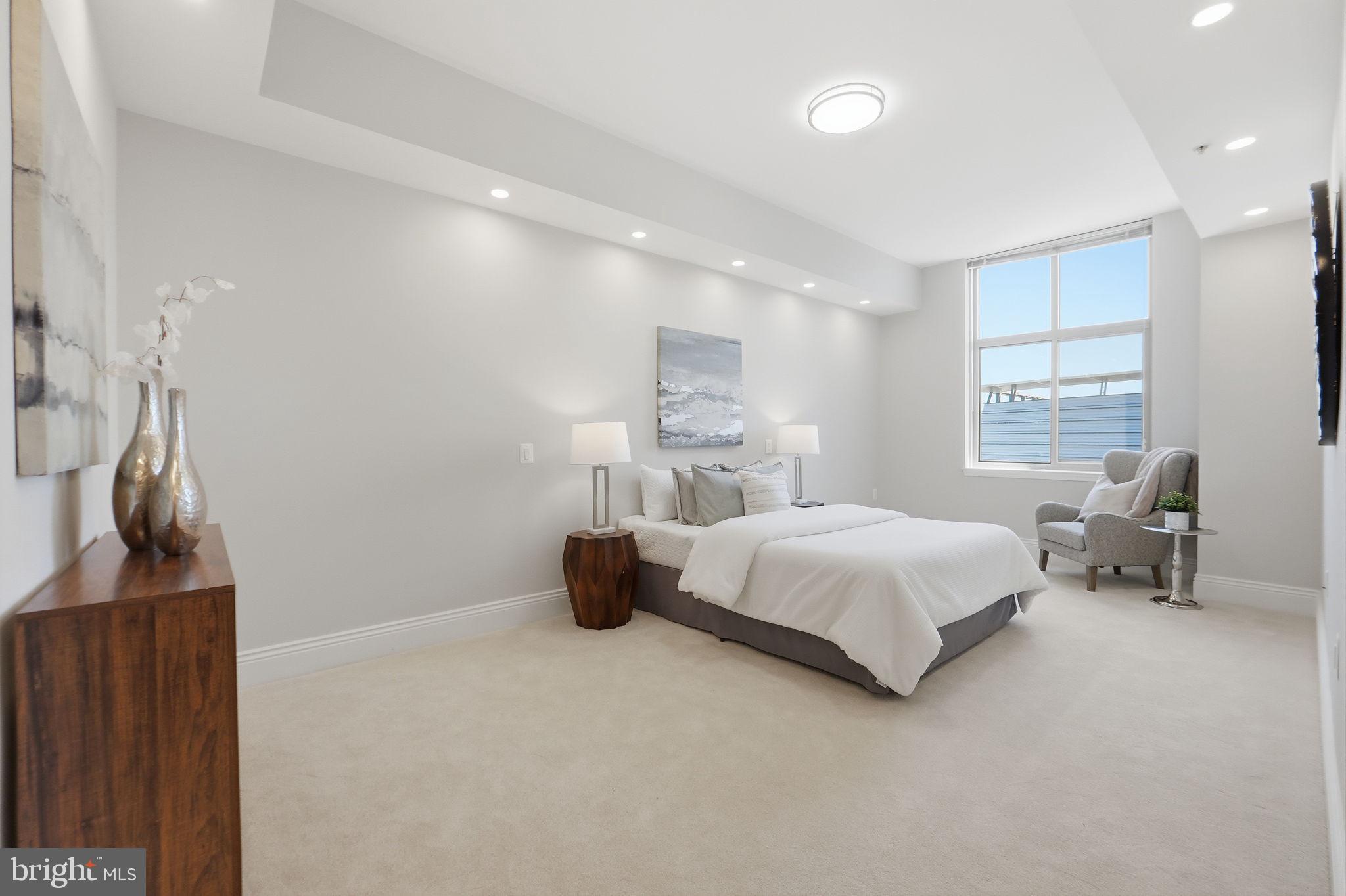 MIDTOWN AT RESTON TOWN CENTER - Residential