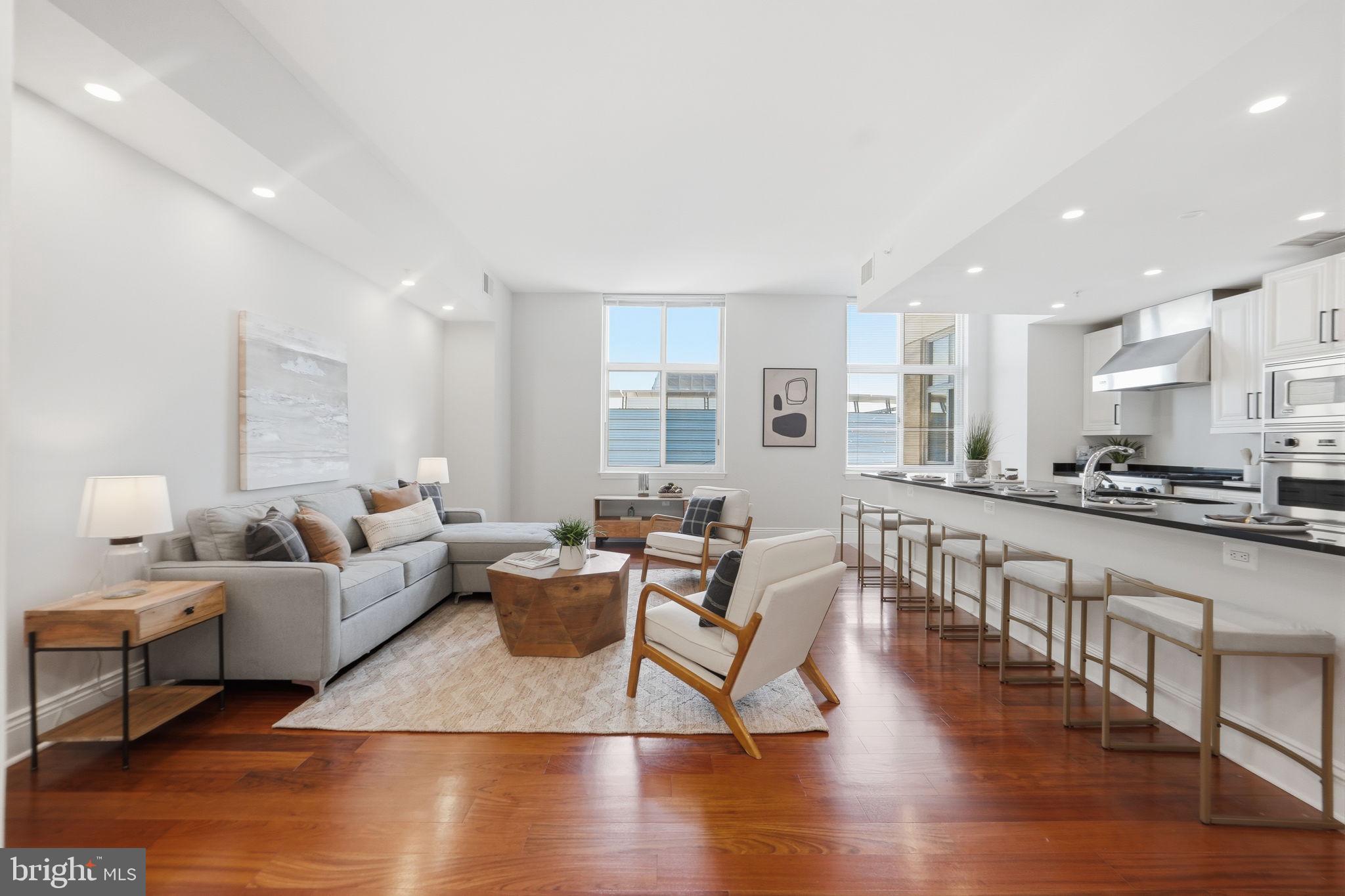 MIDTOWN AT RESTON TOWN CENTER - Residential