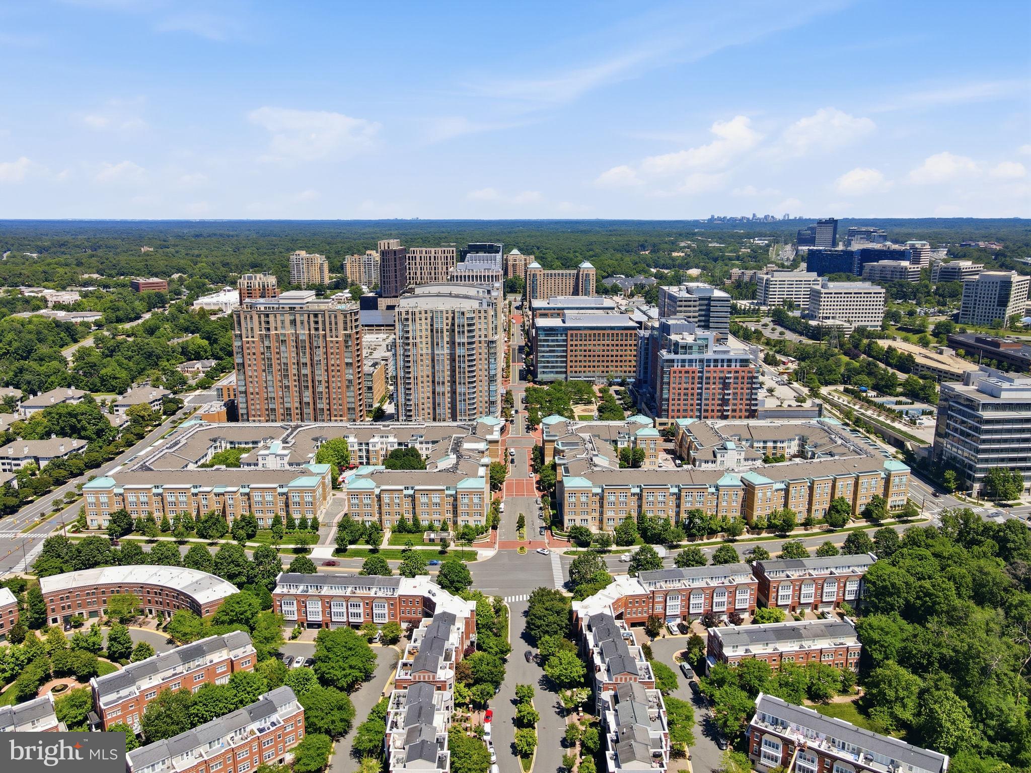 MIDTOWN AT RESTON TOWN CENTER - Residential