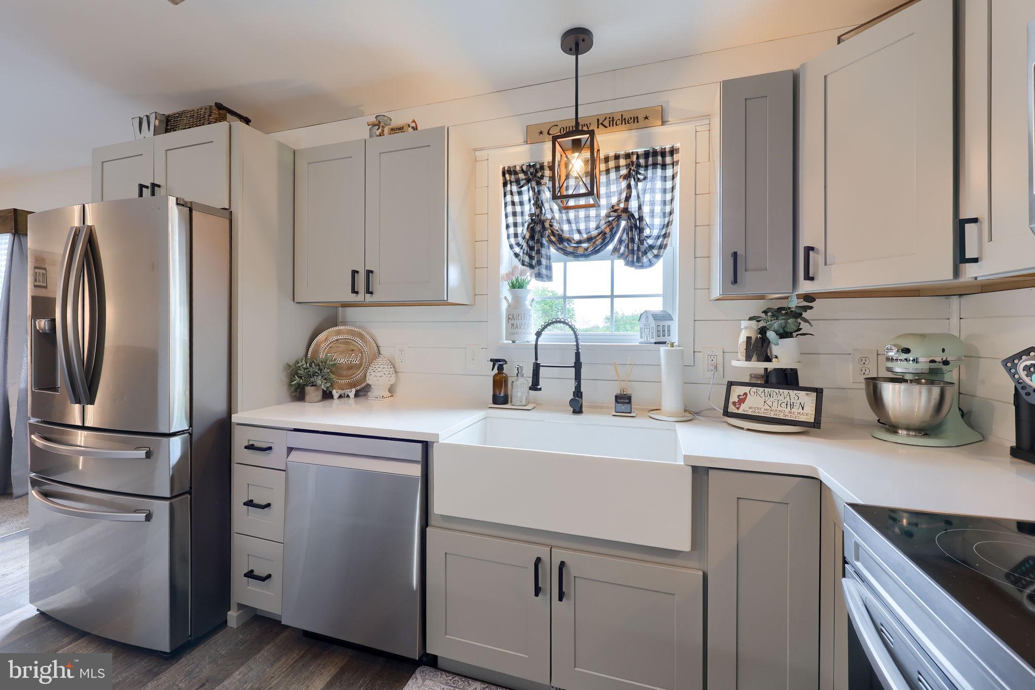 CHATHAM CREEK - Residential