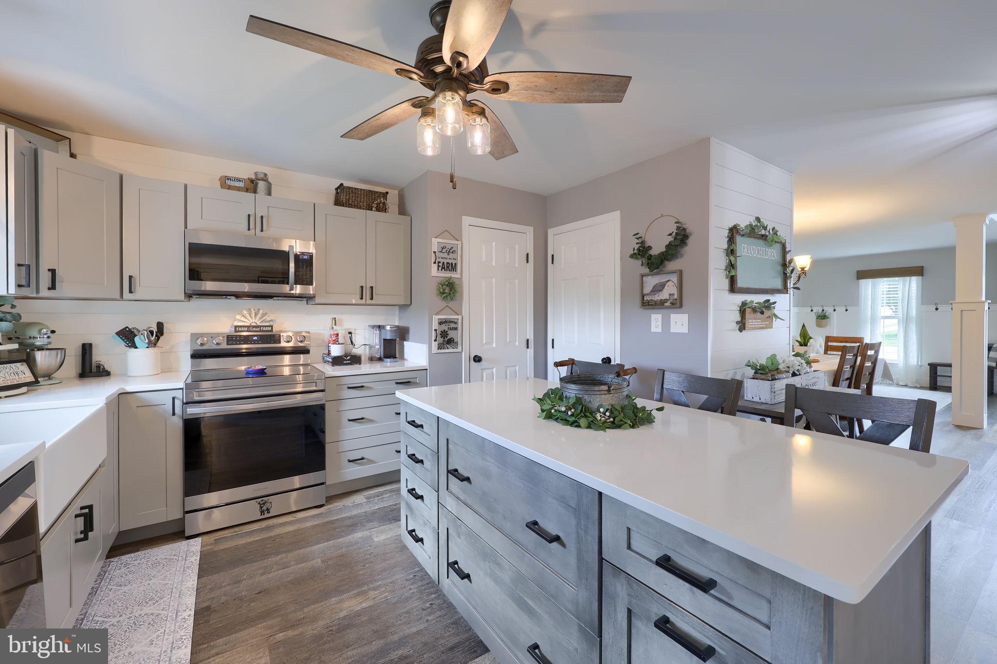 CHATHAM CREEK - Residential