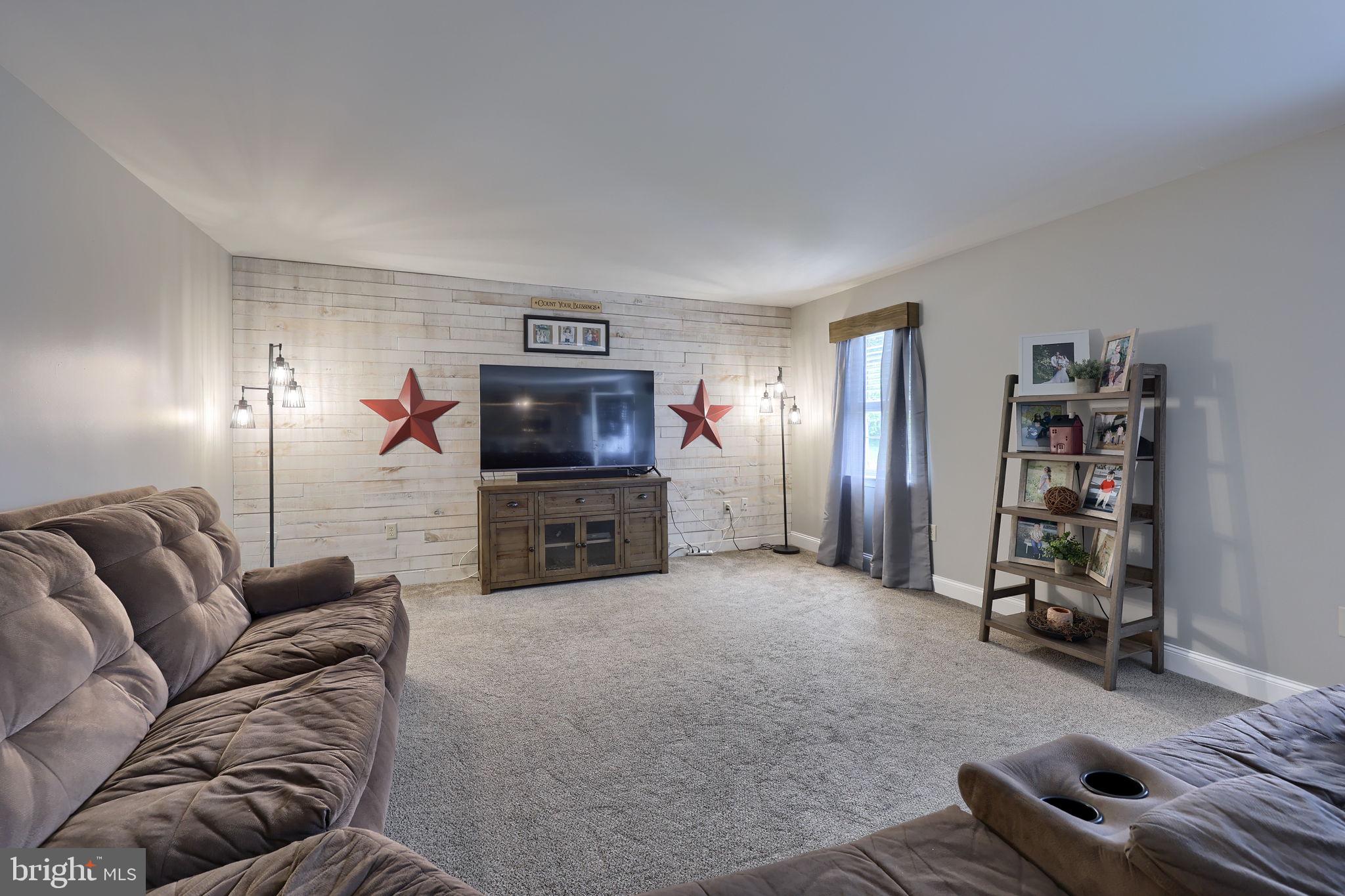 CHATHAM CREEK - Residential