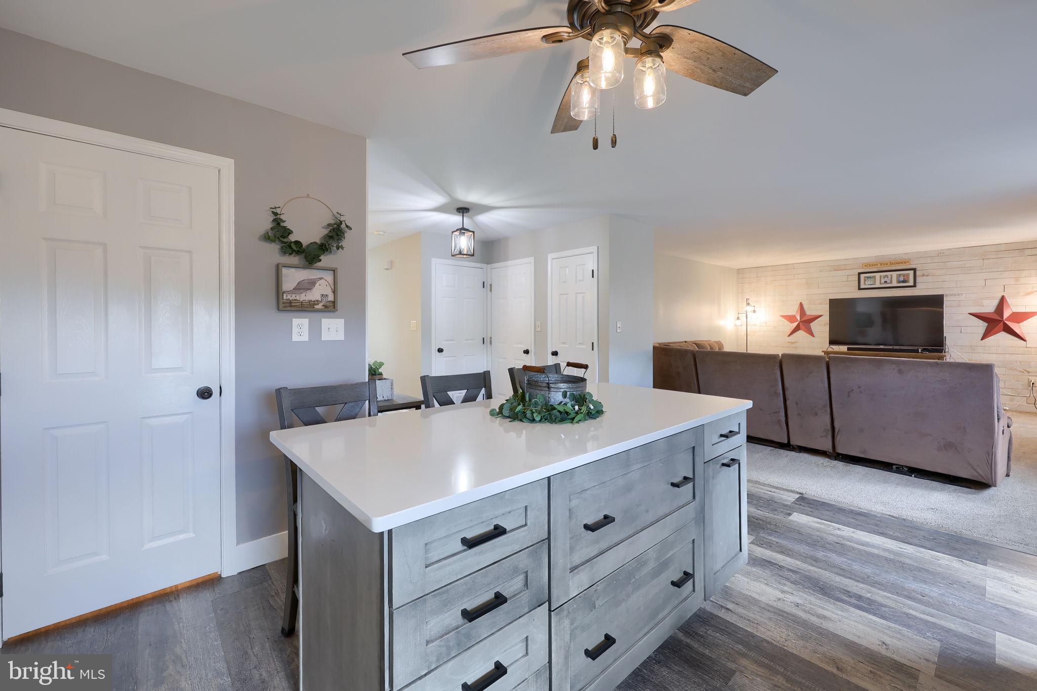 CHATHAM CREEK - Residential