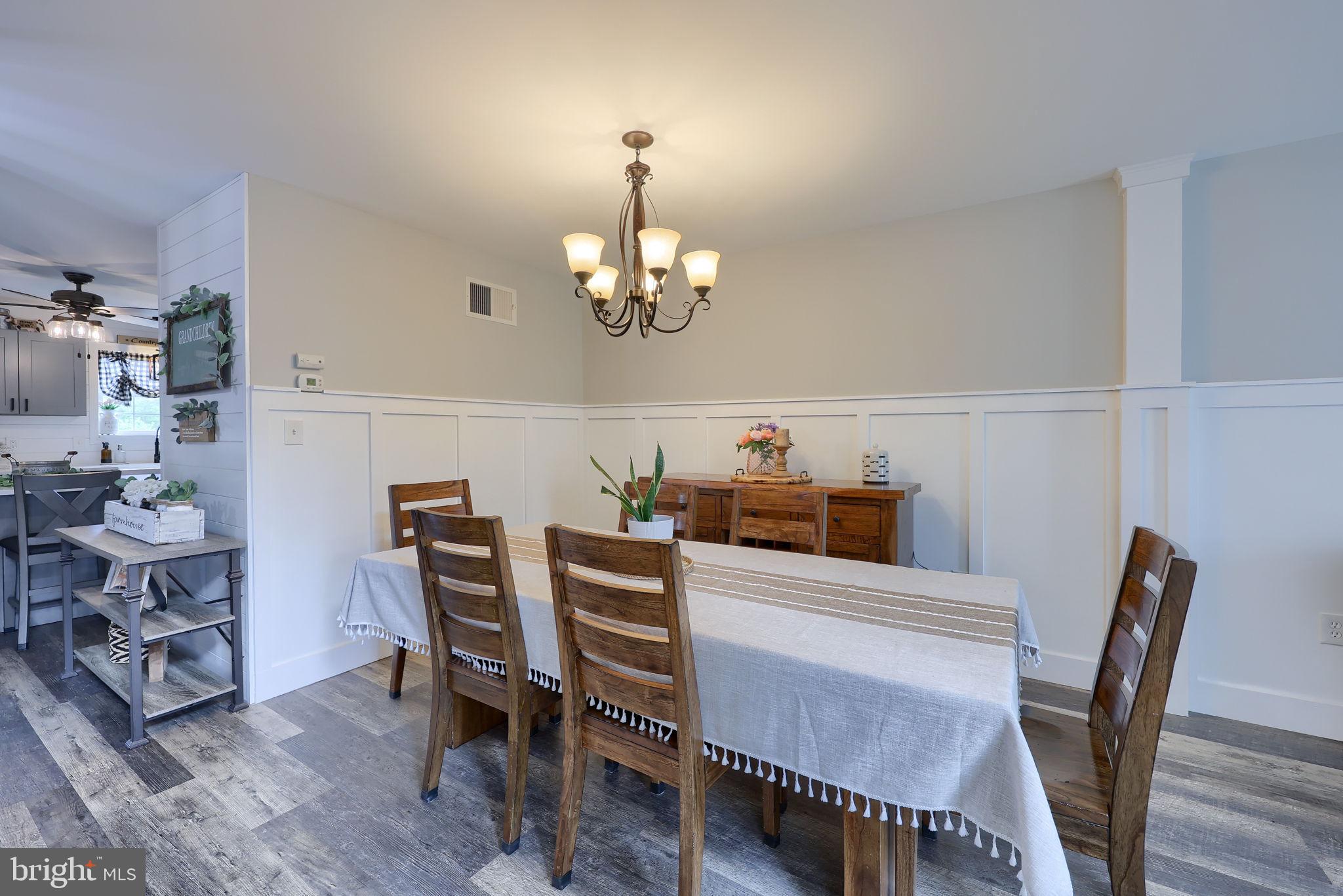 CHATHAM CREEK - Residential