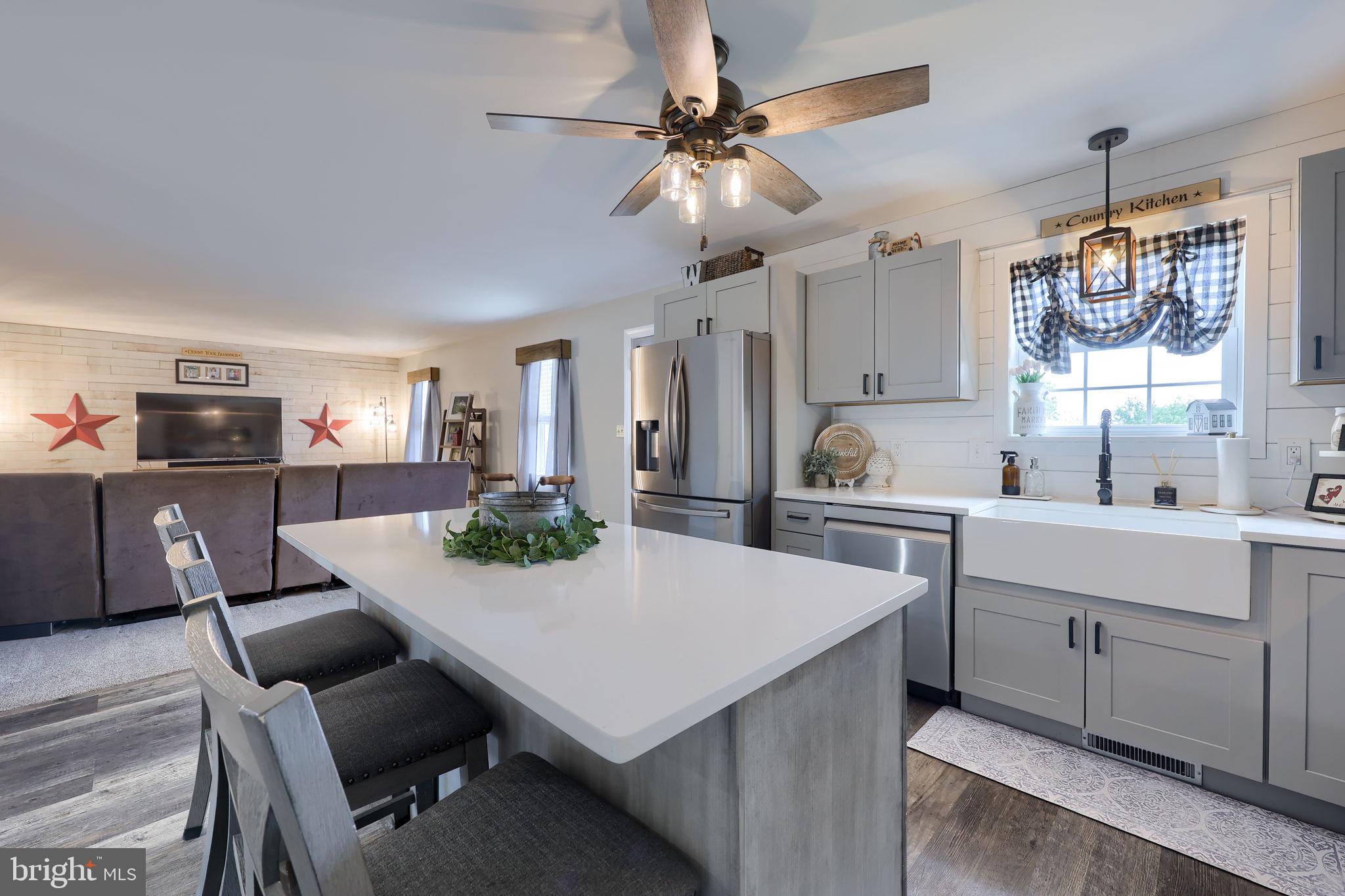 CHATHAM CREEK - Residential