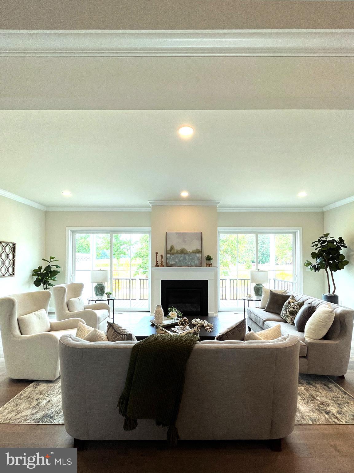LONGWOOD PRESERVE - Residential