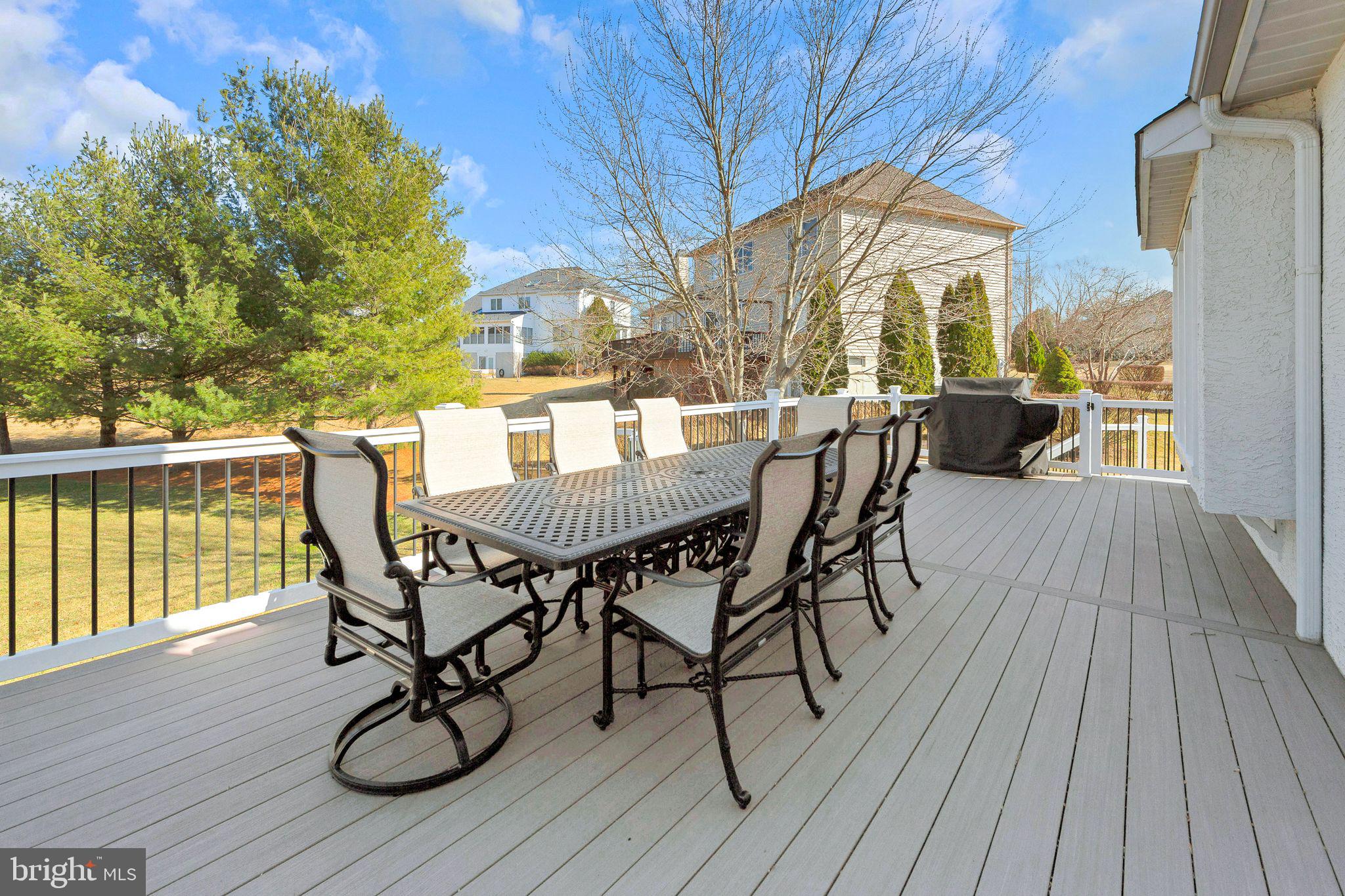 COBBLESTONES AT TH - Residential