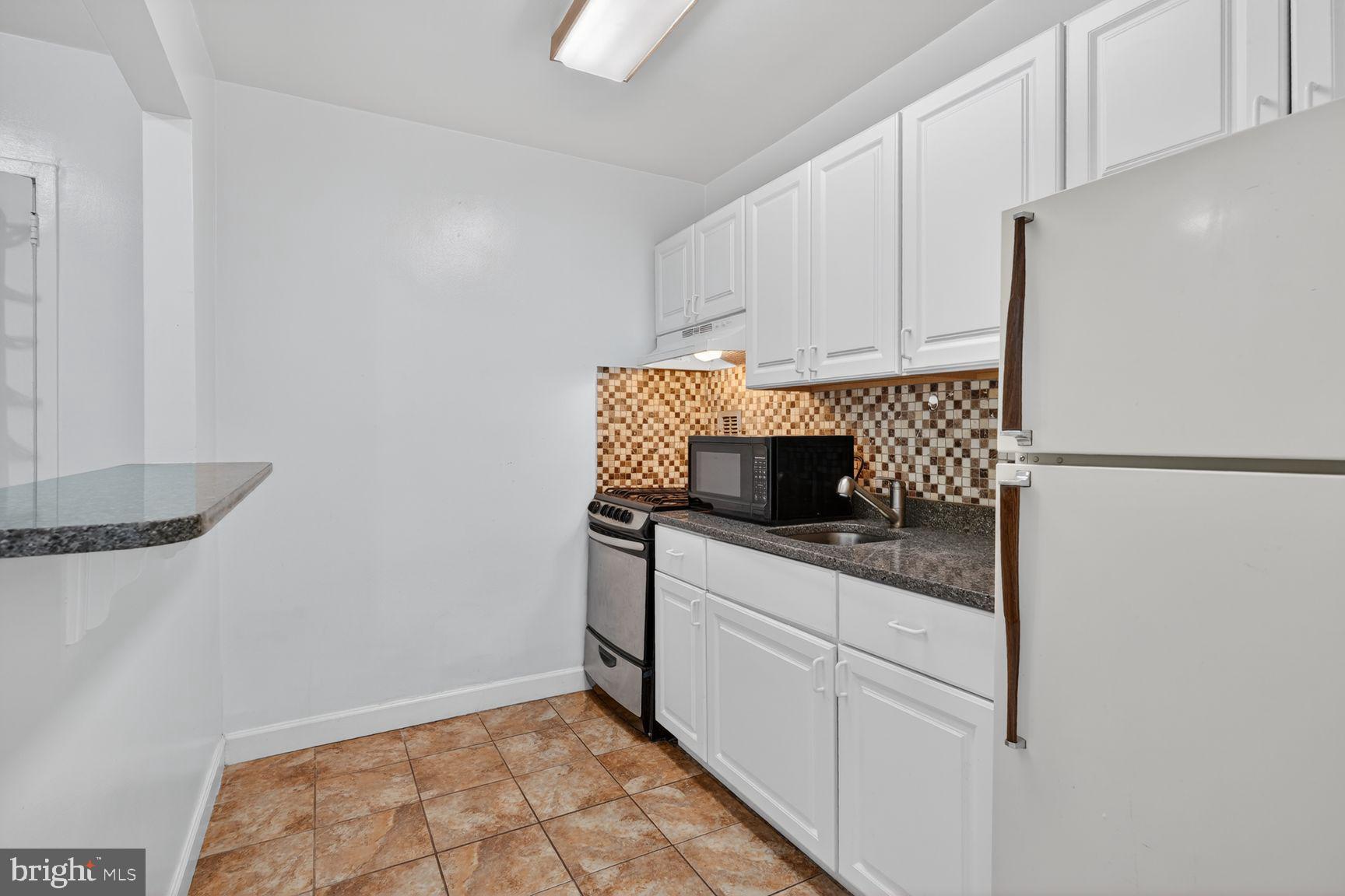 BRAND NEW PRICE--EXCELLENT VALUE FOR LARGEST RIVER PLACE STUDIO PLUS GARAGE PARKING SPACE. Prime Studio + Garage Parking in a Can’t-Miss Location
Here’s your chance to own the largest and rarest studio layout in the community—complete with an eat-in kitchen, walk-in closet (in addition to two other closets), and a sun-drenched picture window that floods the space with natural light.
And that’s just the beginning.
You’re not just buying a unit. You’re also getting a highly coveted garage parking space. And to top it all off, you're in one of the best locations in all of the DMV—a 5-min walk to the Metro with shops, grocery, restaurants, and all essentials within a 5-10 min walk.
This unit is perfect for investors who want turnkey + location + upside.
This unit is perfect for people who want a pied-a-terre during weekdays so that they are close to work.
This unit is perfect for the professional who wants their own slice of DC and values a bargain.
This unit is perfect for the grad student who wants to be close to school while still having their own space.
Units like this rarely hit the market, and when they do, they move fast.
Ready to see numbers or schedule a private tour?
Send a message or call now. The market is already paying attention.