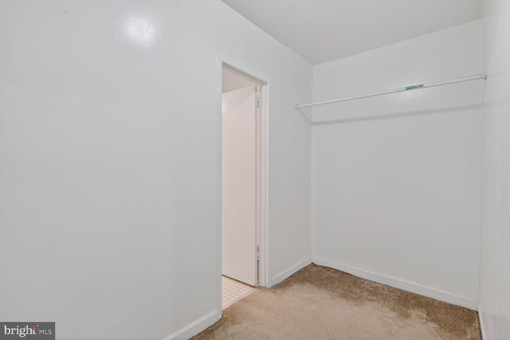 RIVER PLACE NORTH - Residential