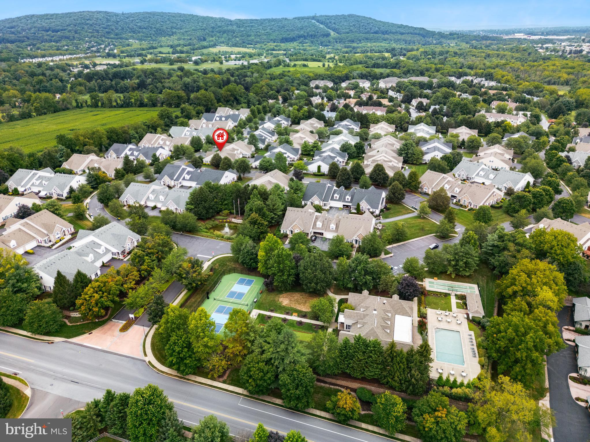 FOUR SEASONS AT SV - Residential