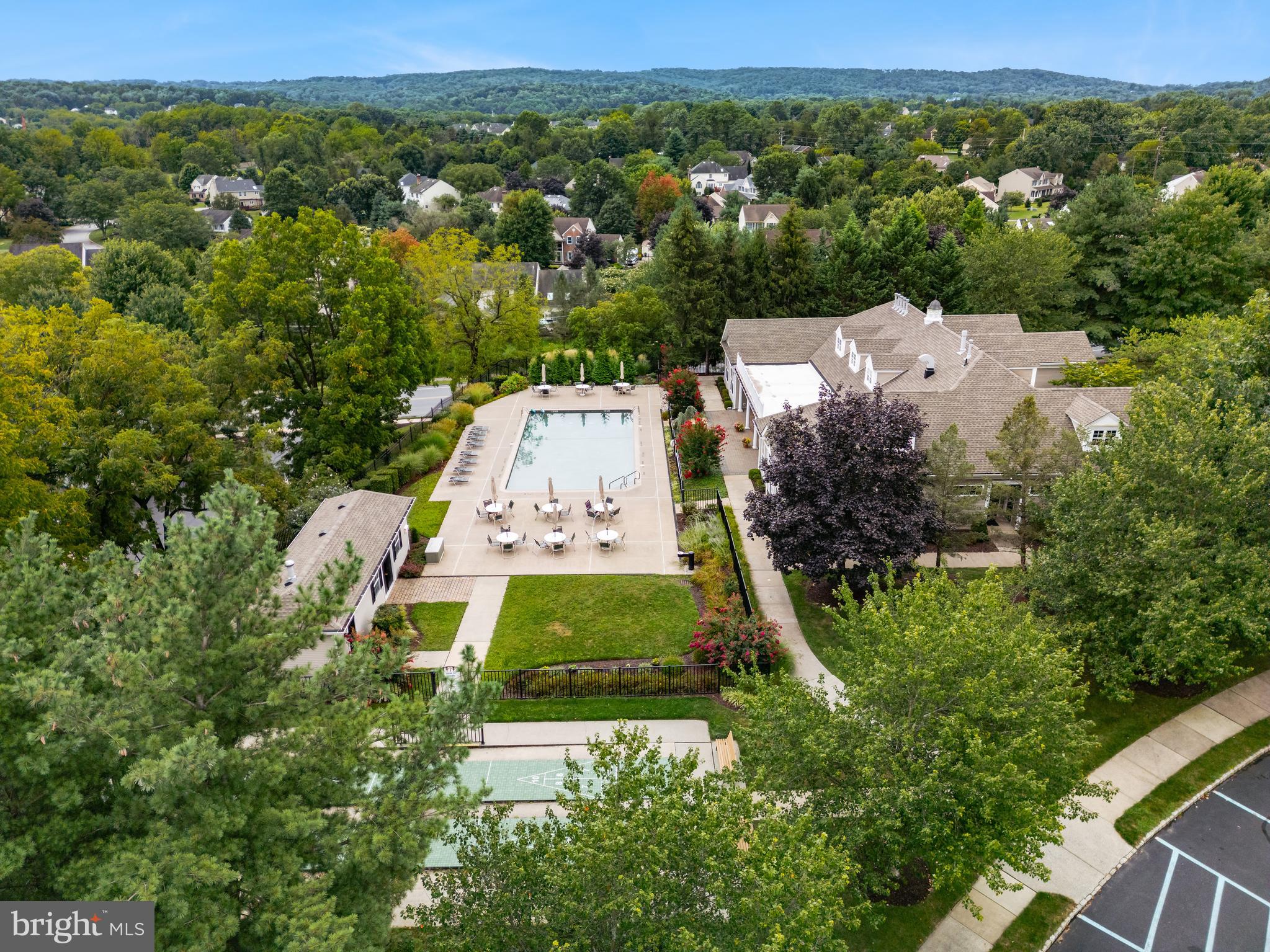 FOUR SEASONS AT SV - Residential