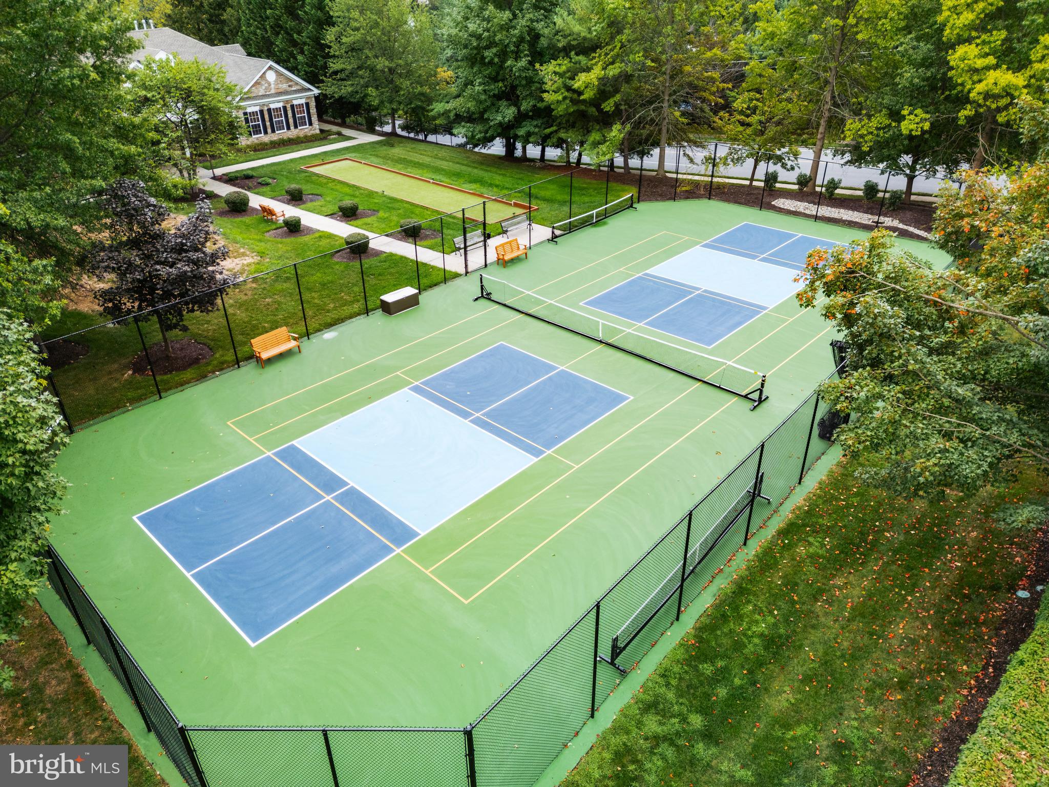 FOUR SEASONS AT SV - Residential