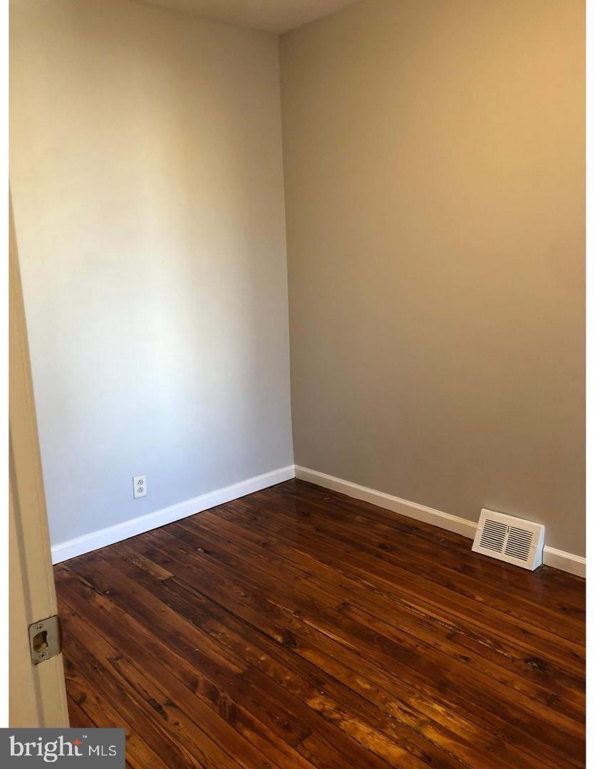 NEWBOLD - Commercial Sale