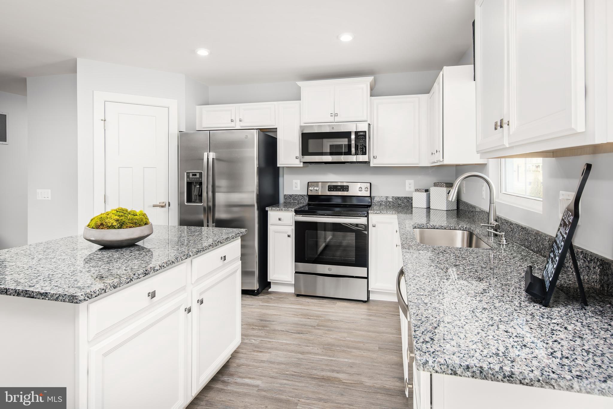 ARCADIA NORTH - Residential