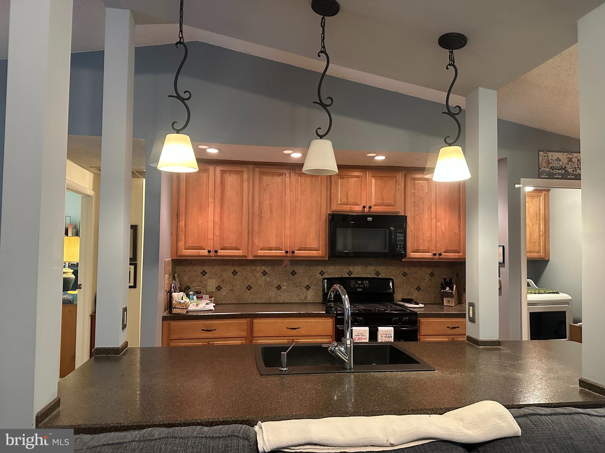 MT HERMON MANOR - Residential