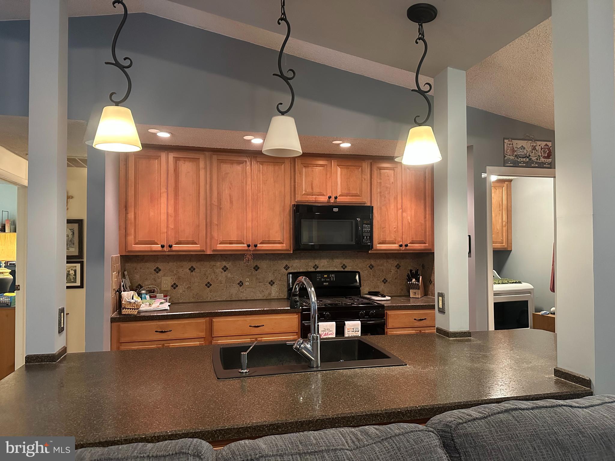 MT HERMON MANOR - Residential