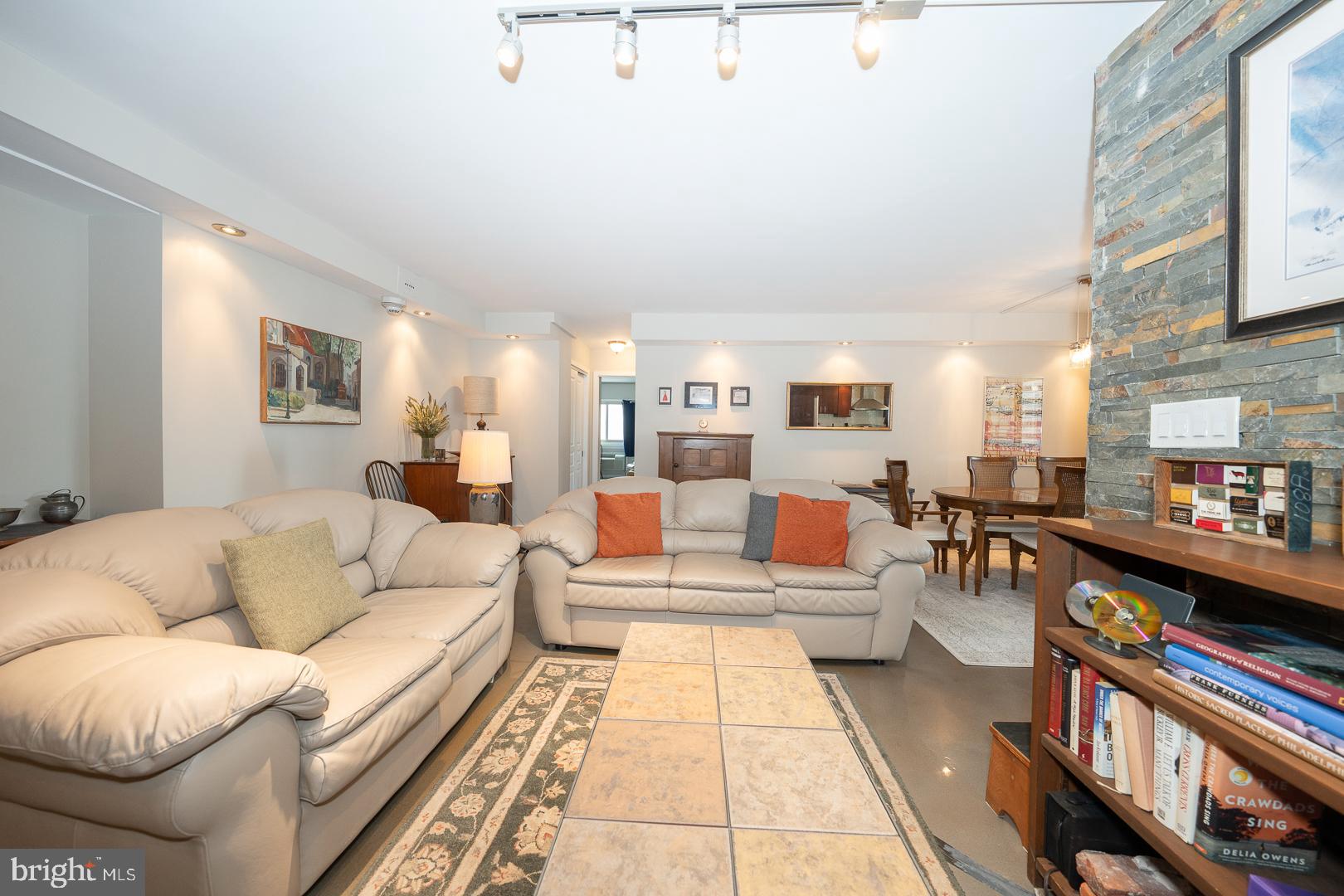 RITTENHOUSE SQUARE - Residential