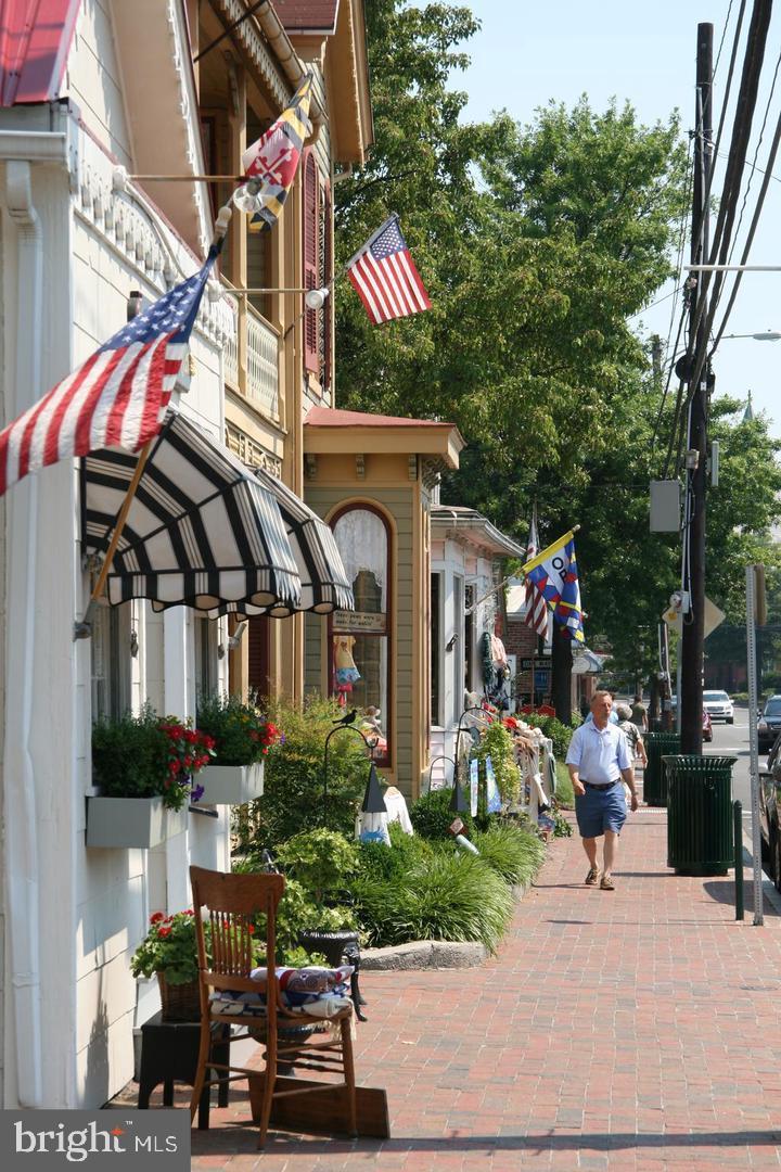 EASTON - Residential