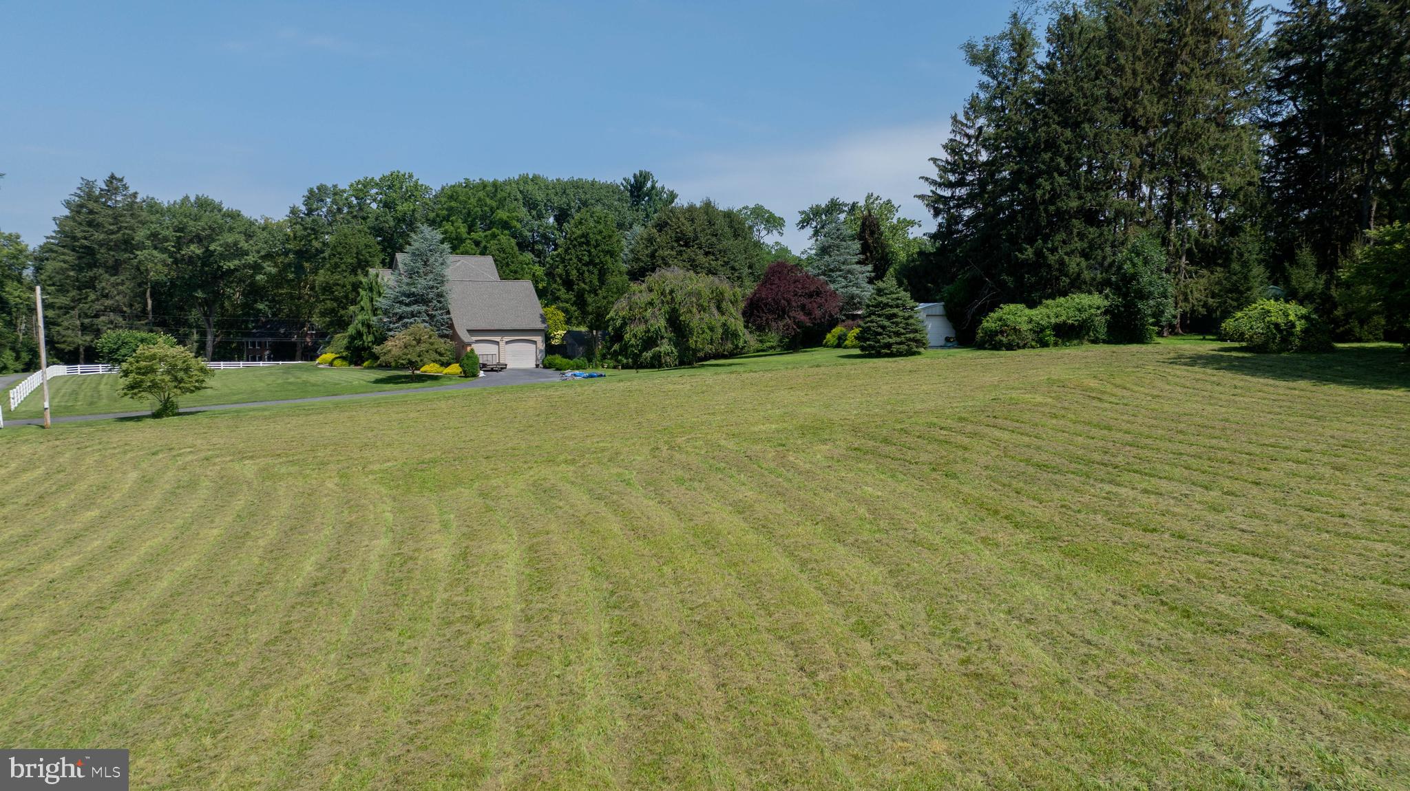 LANCASTER TWP - Land