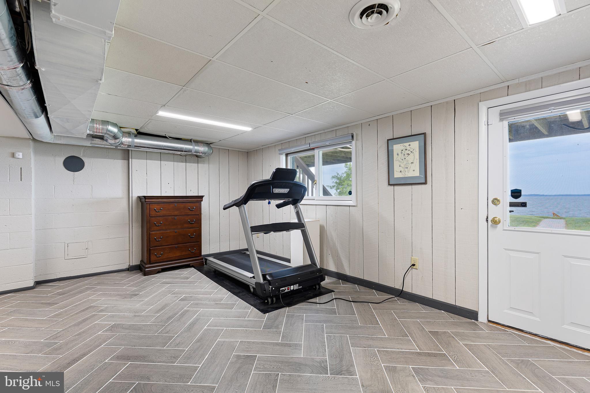BAY VIEW ESTATES - Residential