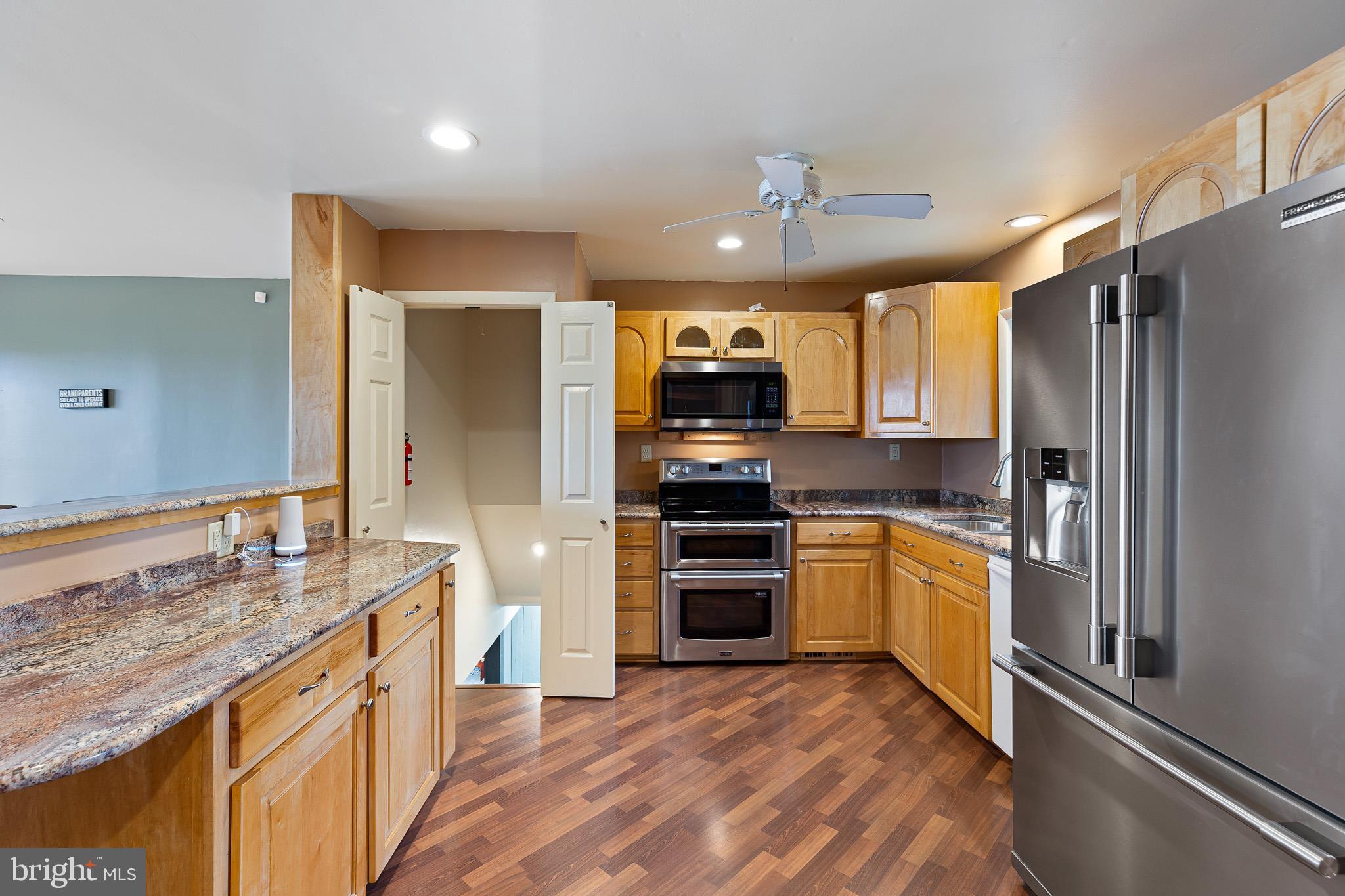 BAY VIEW ESTATES - Residential