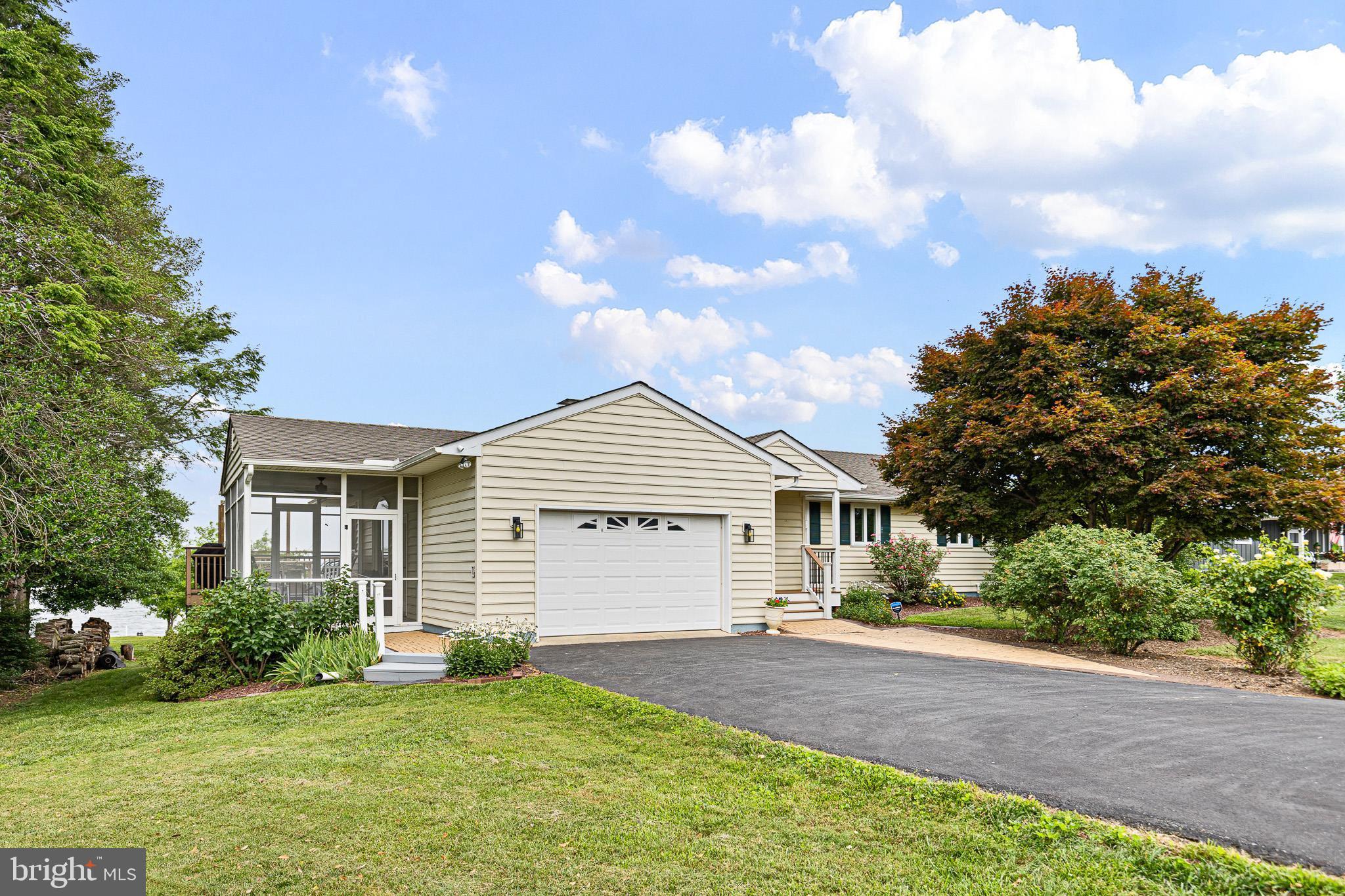BAY VIEW ESTATES - Residential
