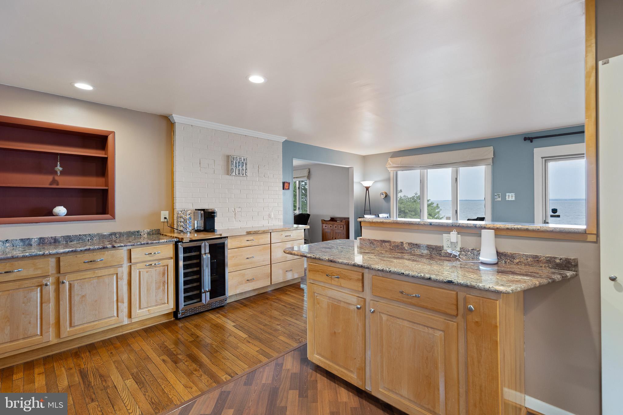 BAY VIEW ESTATES - Residential