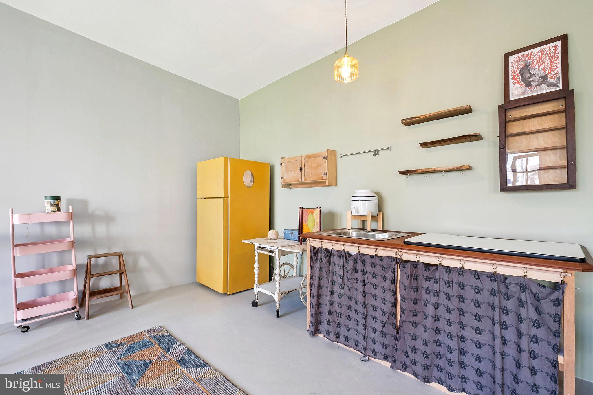GERMANTOWN (EAST) - Residential
