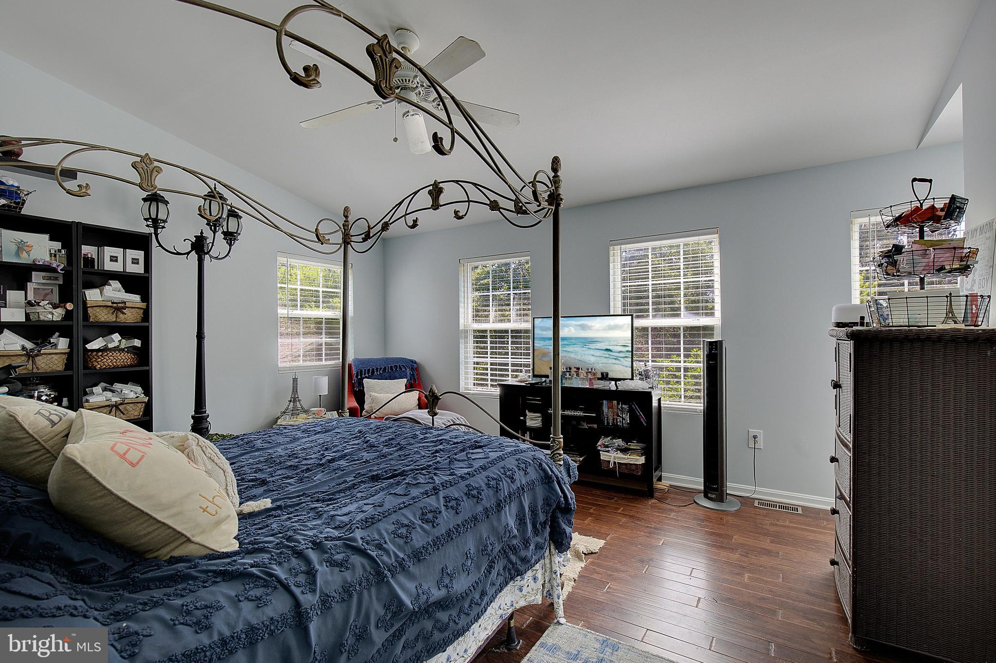 AVALON SHORES - Residential