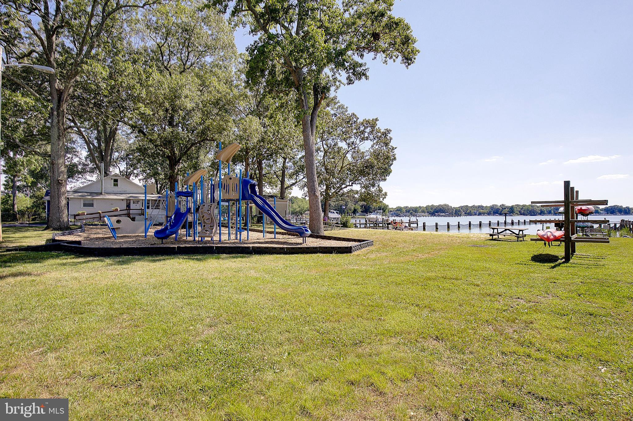 AVALON SHORES - Residential