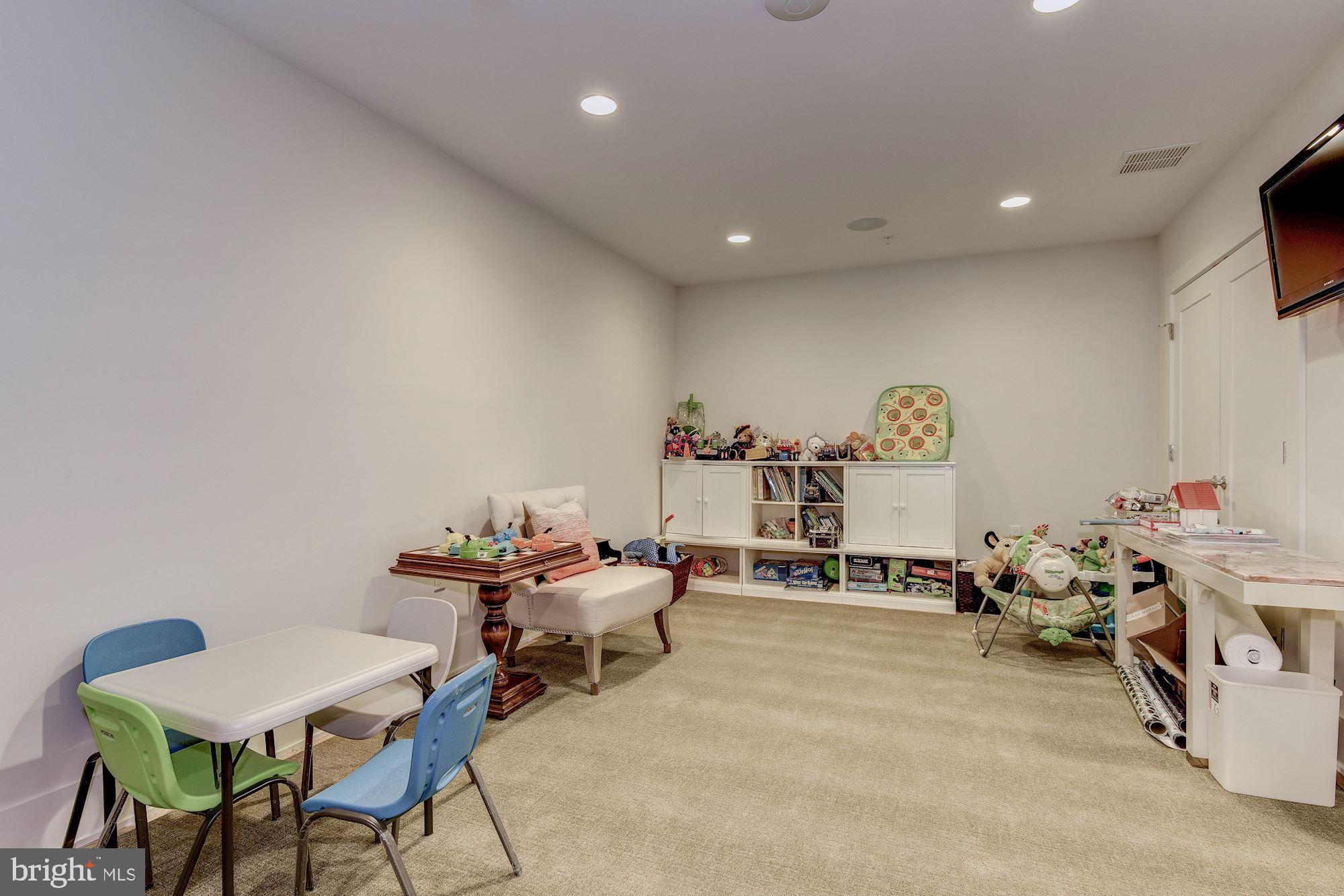 LITTLE FALLS PLACE - Residential